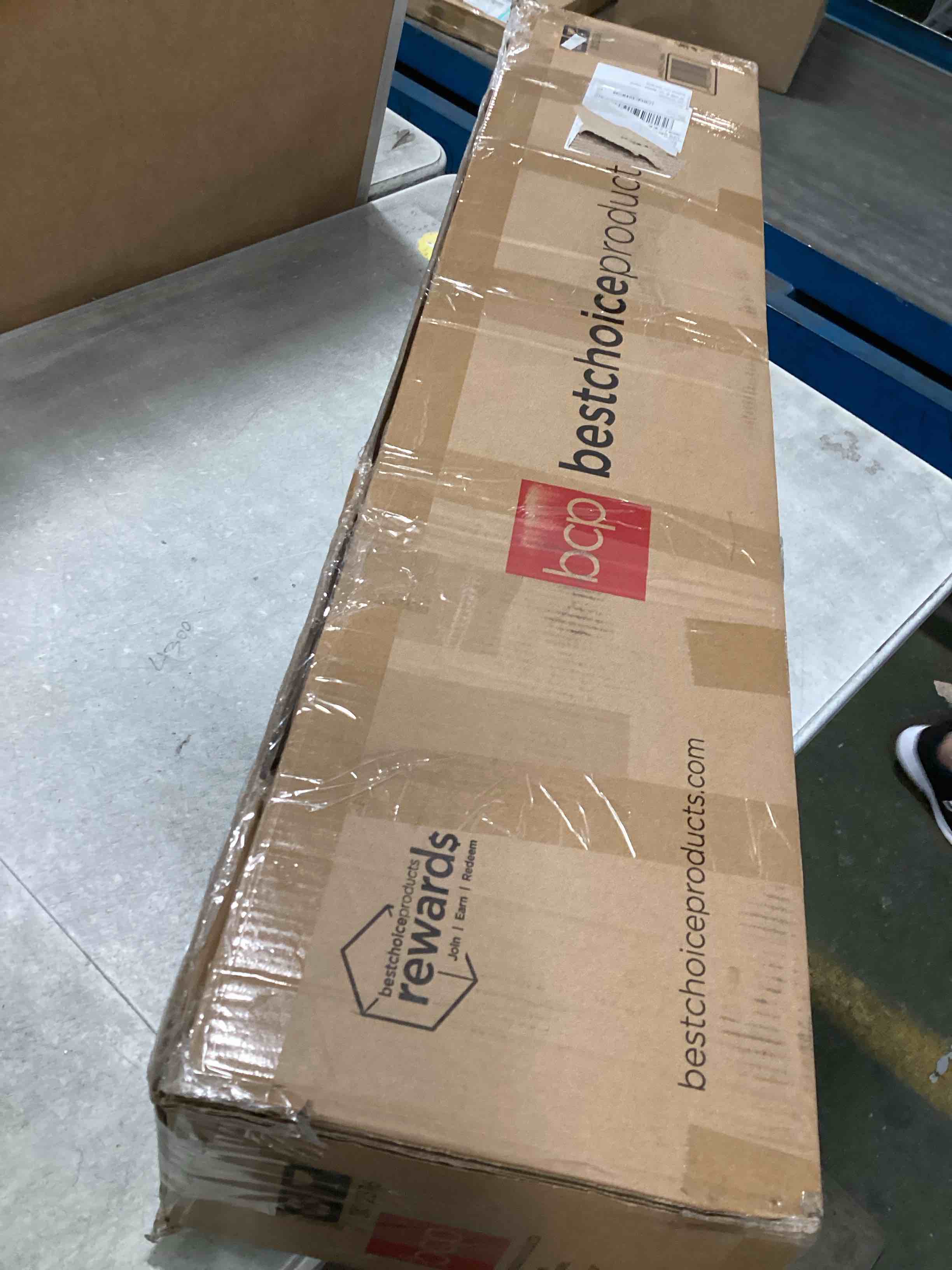 https://s3.amazonaws.com/lotting-images-prod/bidfta/PNK3701609_1749817494785.jpeg