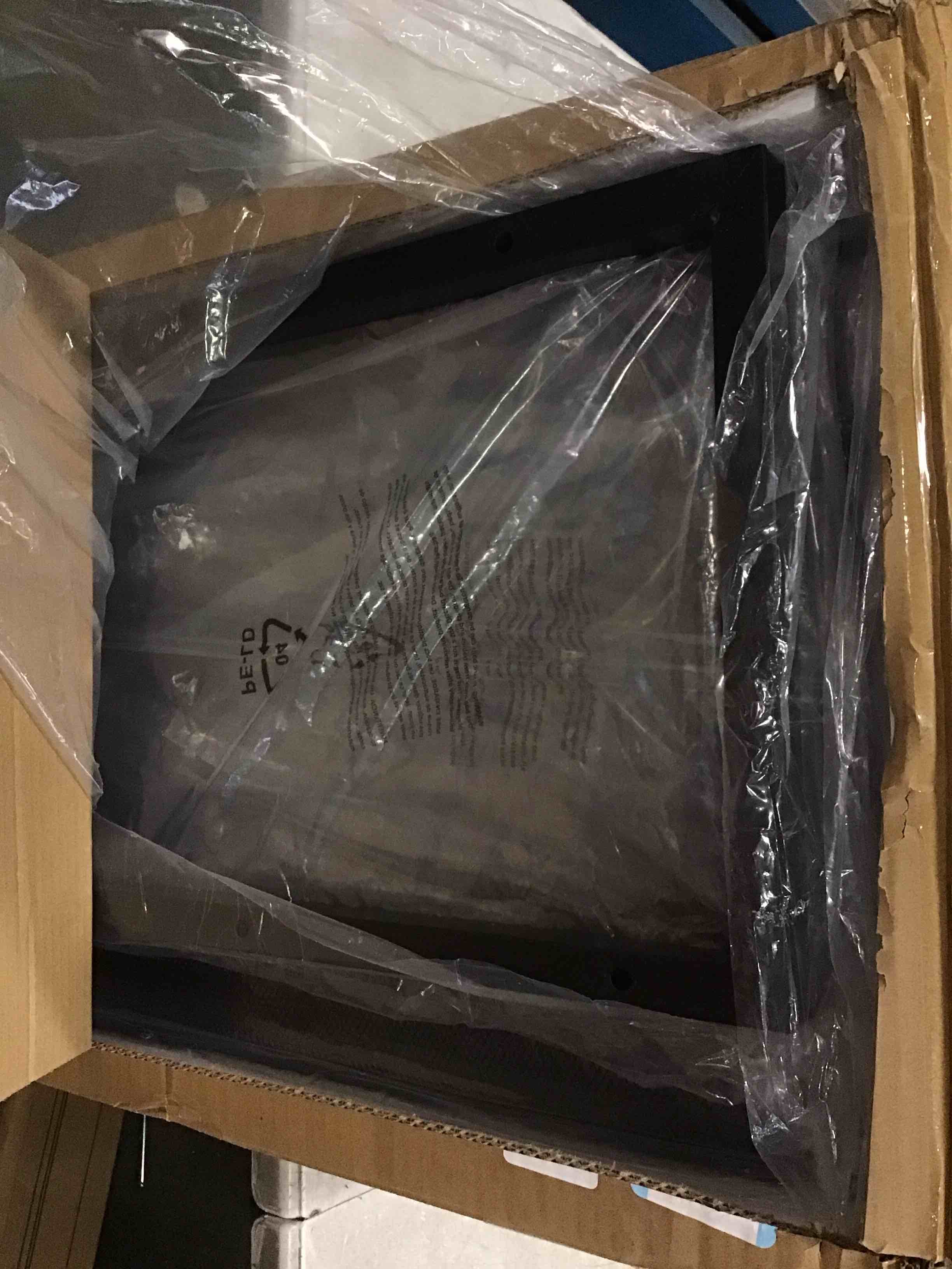 https://s3.amazonaws.com/lotting-images-prod/bidfta/PNK3701907_1749904553835.jpeg