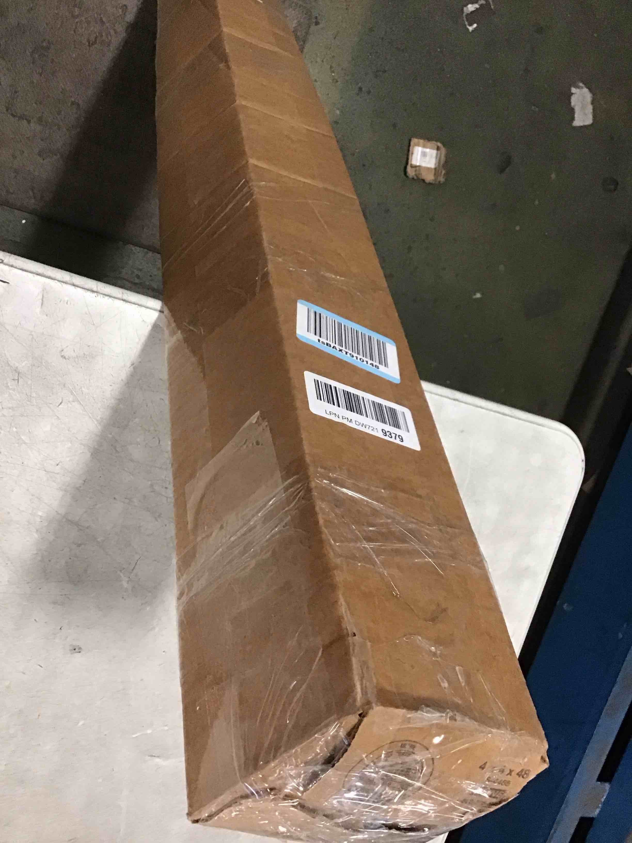 https://s3.amazonaws.com/lotting-images-prod/bidfta/PNK3701913_1749904940827.jpeg