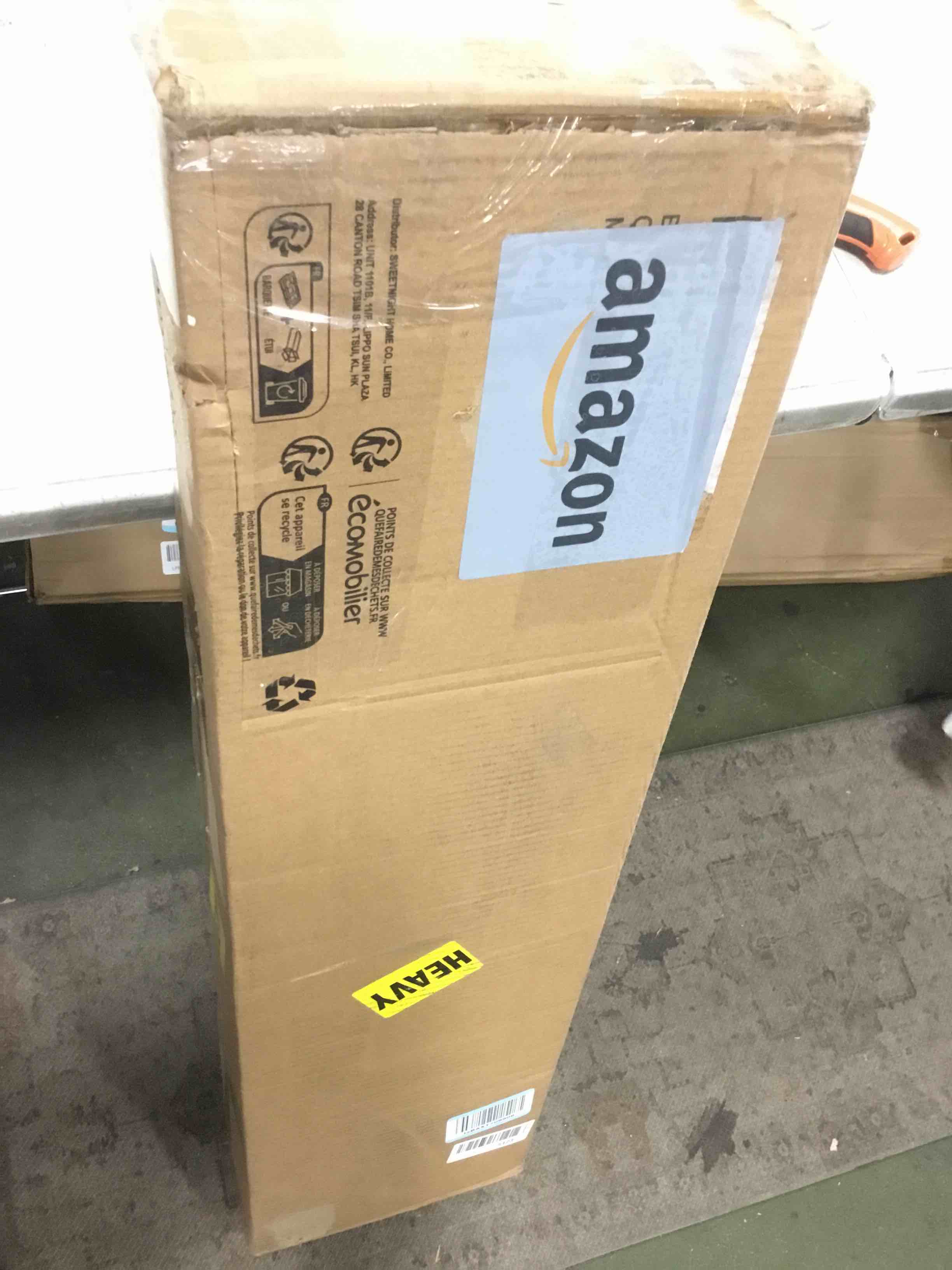https://s3.amazonaws.com/lotting-images-prod/bidfta/PNK3701963_1749910911282.jpeg