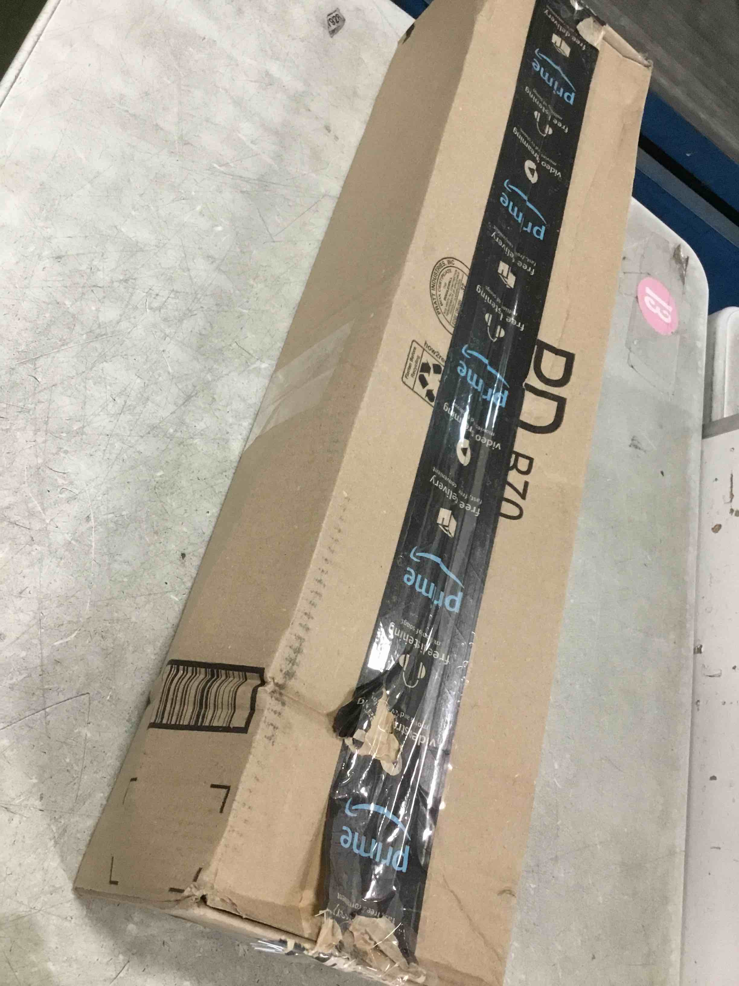 https://s3.amazonaws.com/lotting-images-prod/bidfta/PNK3701987_1749913455296.jpeg