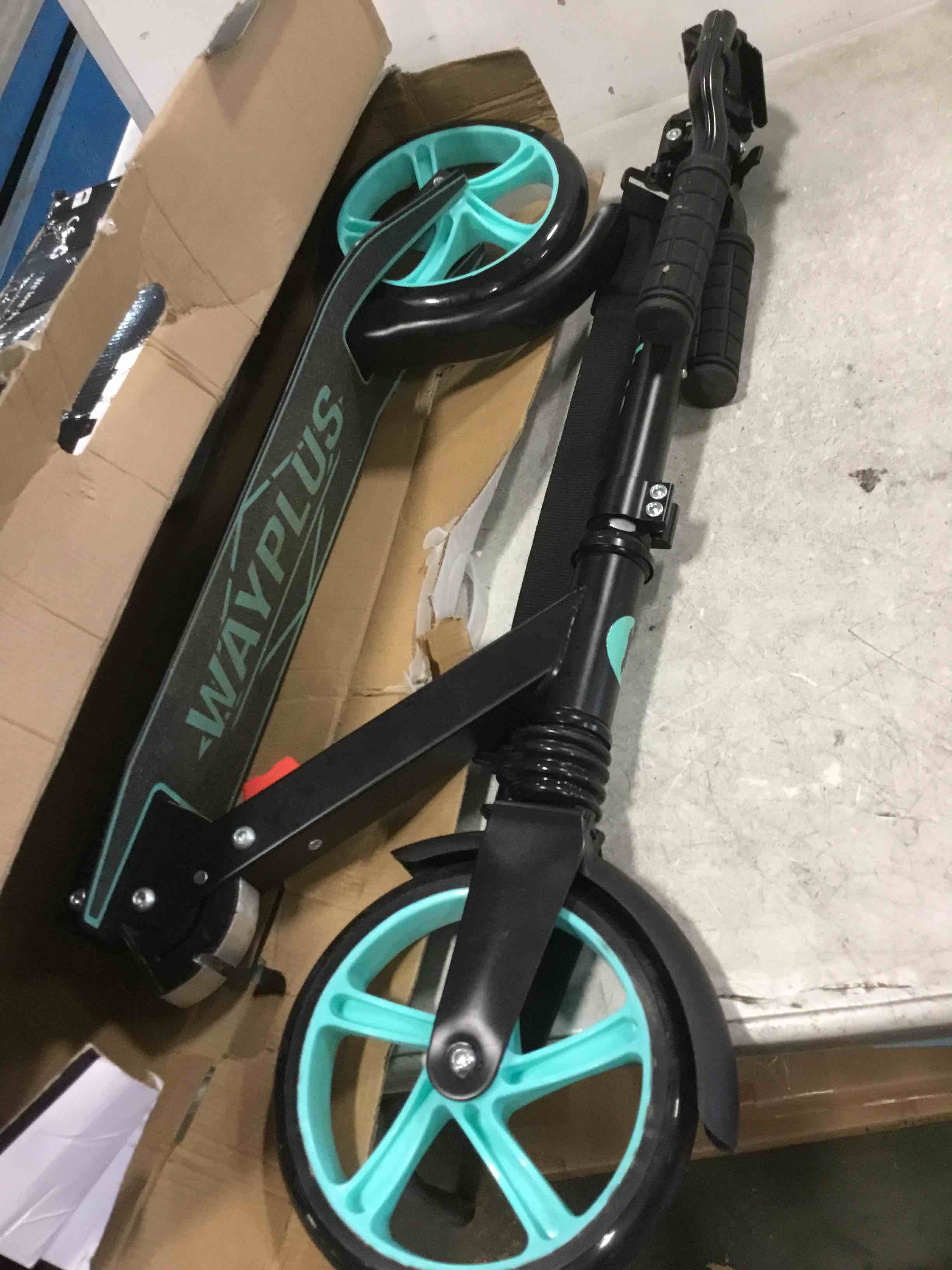 https://s3.amazonaws.com/lotting-images-prod/bidfta/PNK3701994_1749913898234.jpeg