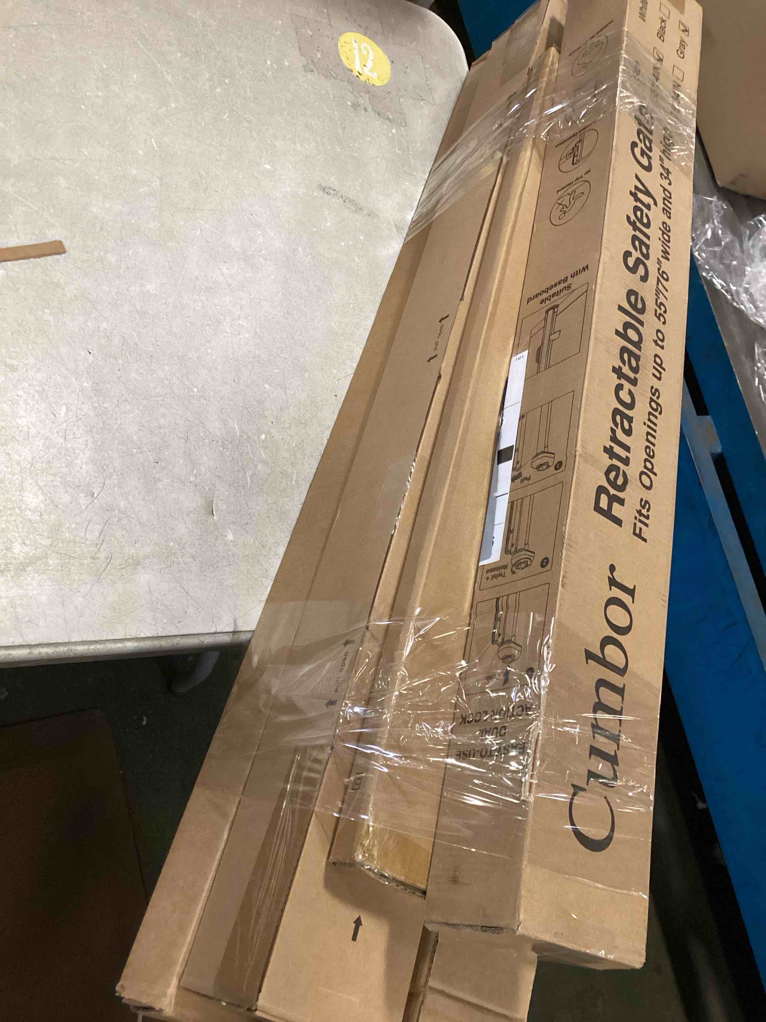 Assorted of Products for the Maintenance or Decoration of the Home (it can include a variety of sizes and models)