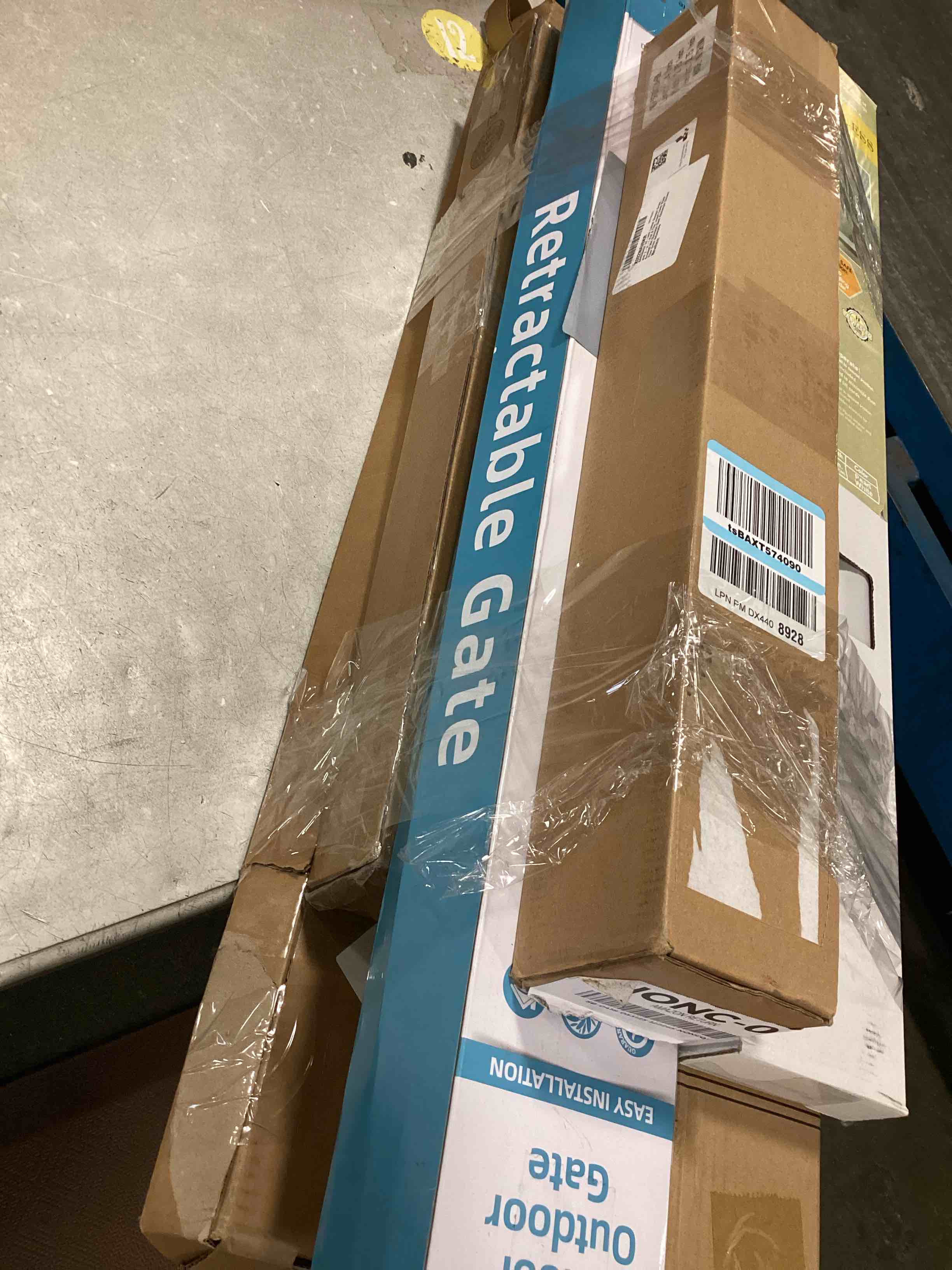 https://s3.amazonaws.com/lotting-images-prod/bidfta/PNK3702340_1750247992911.jpeg