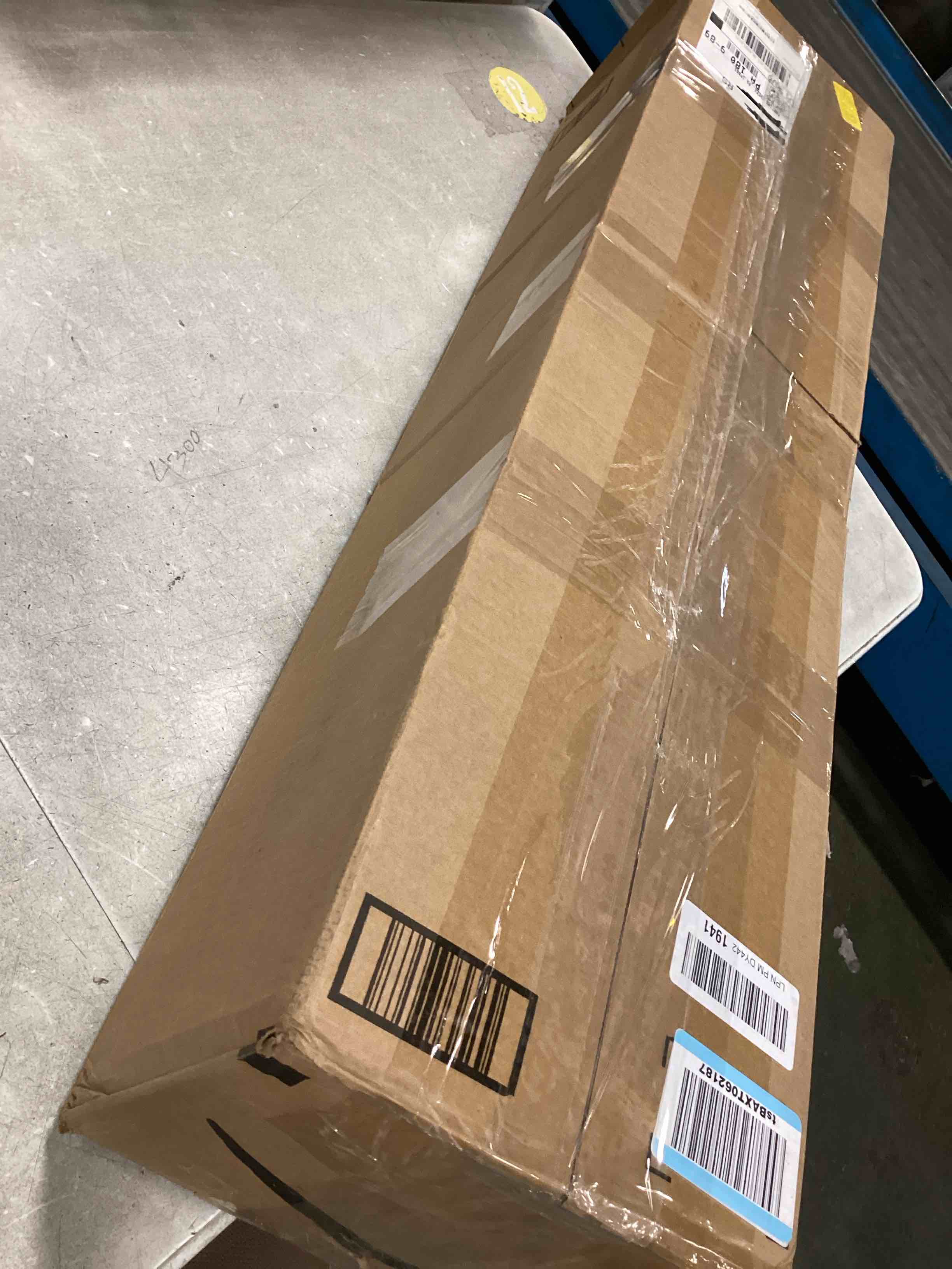 https://s3.amazonaws.com/lotting-images-prod/bidfta/PNK3702341_1750248160016.jpeg