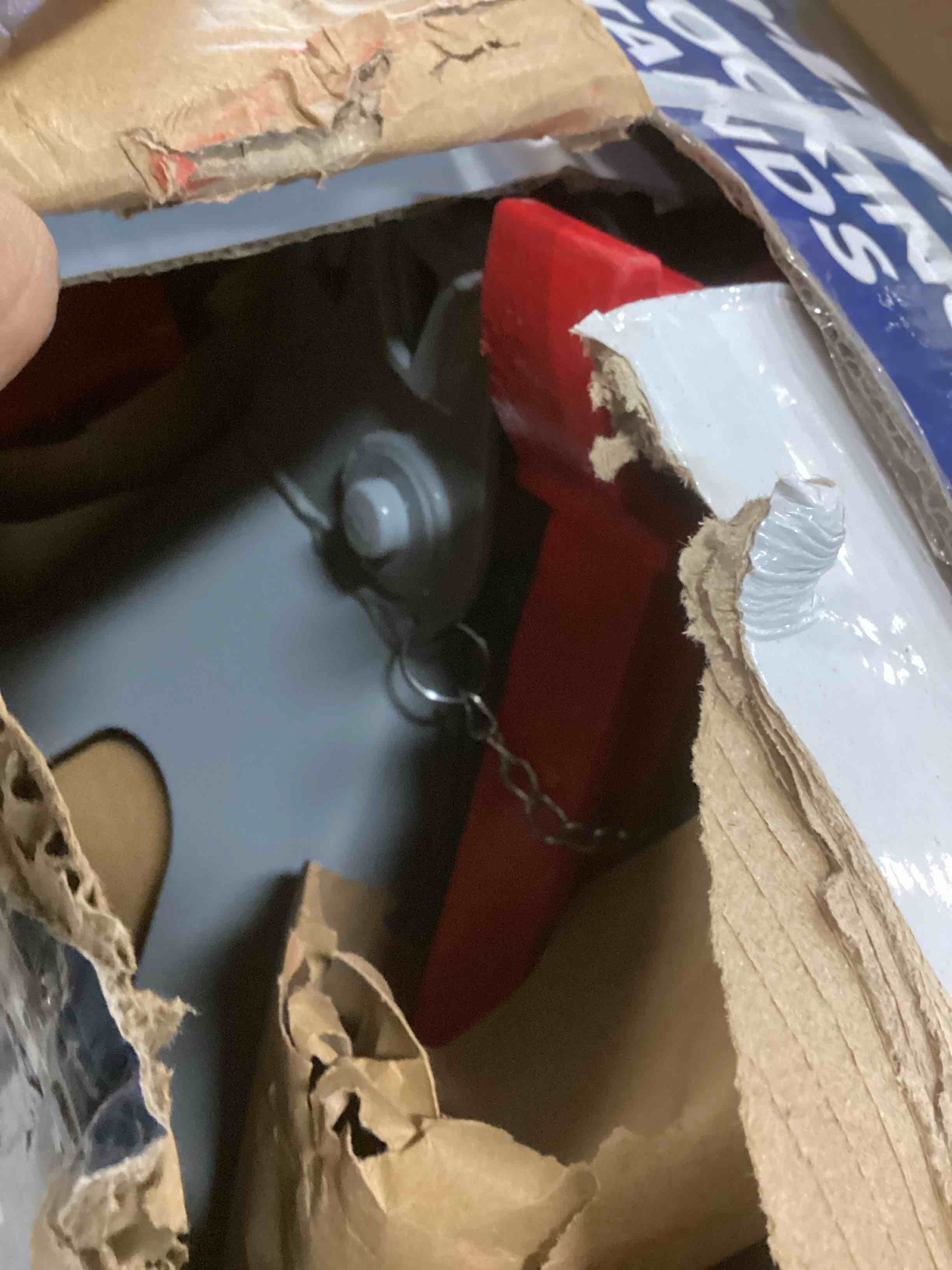 https://s3.amazonaws.com/lotting-images-prod/bidfta/PNK3703381_1748533629924.jpeg