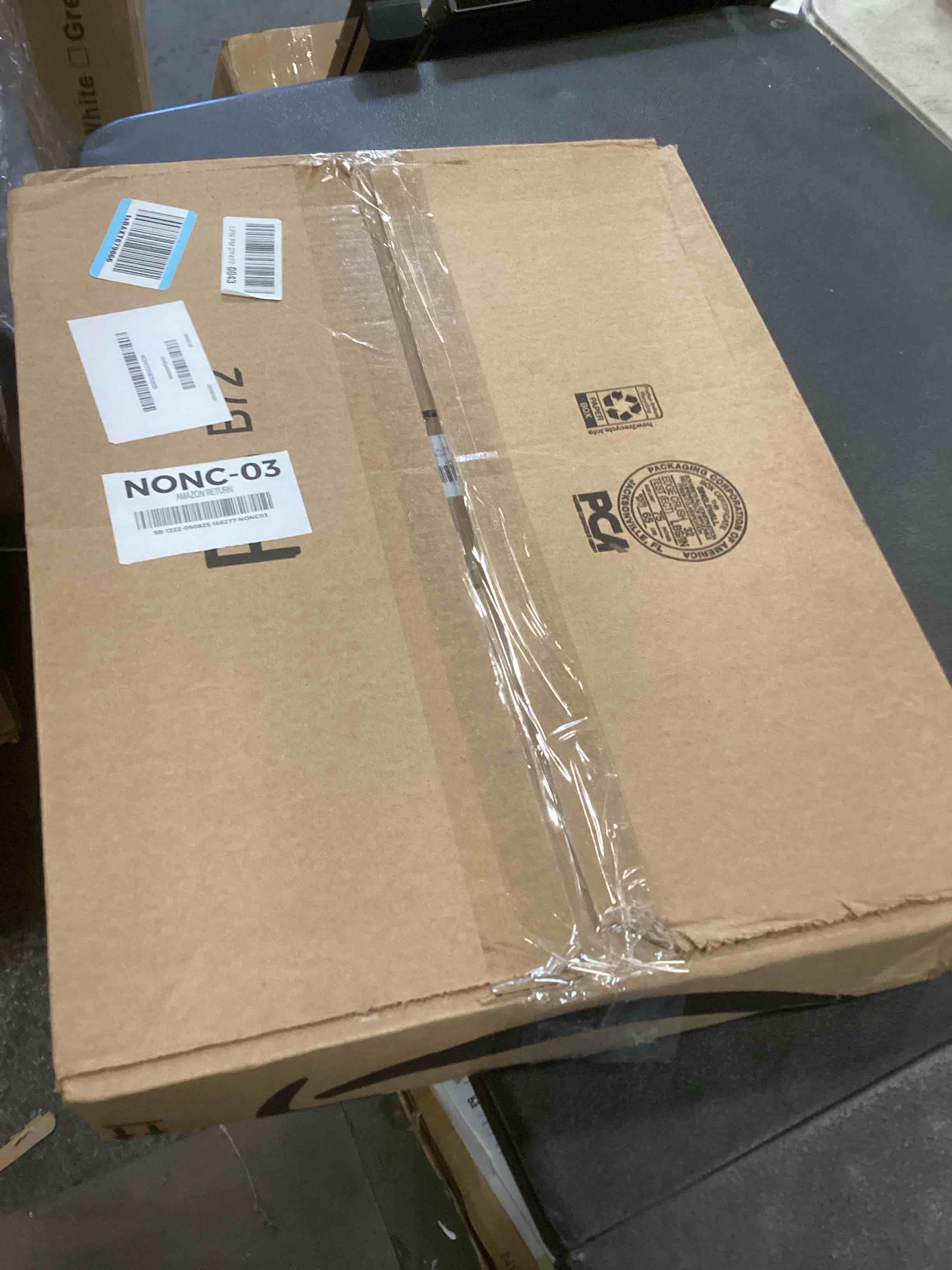https://s3.amazonaws.com/lotting-images-prod/bidfta/PNK3703789_1748889724550.jpeg