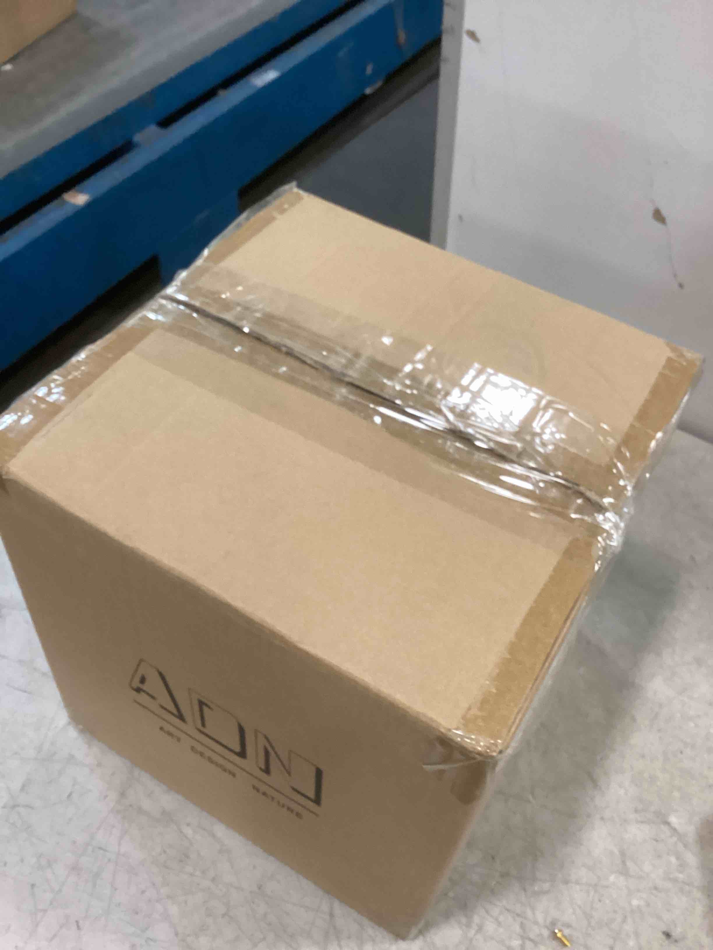 https://s3.amazonaws.com/lotting-images-prod/bidfta/PNK3703839_1748952847965.jpeg