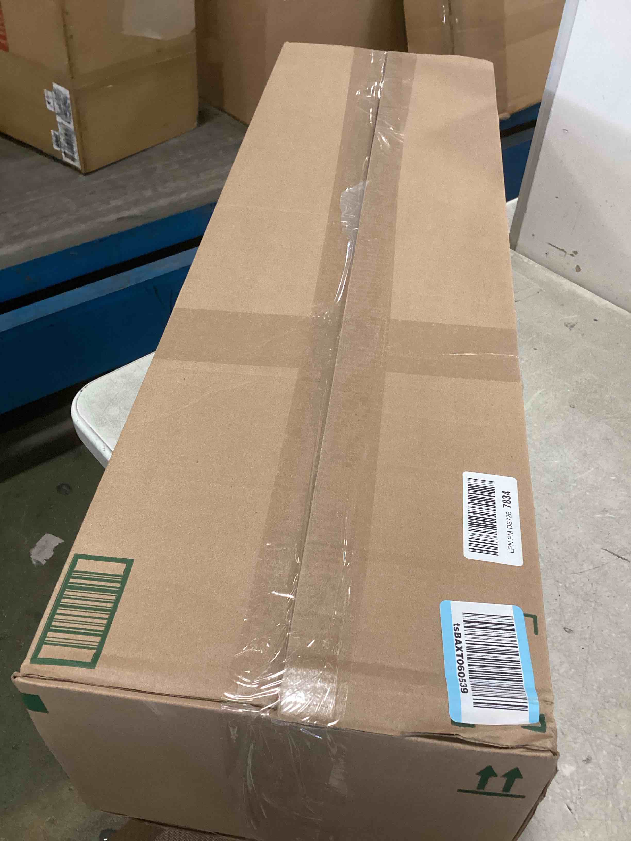 https://s3.amazonaws.com/lotting-images-prod/bidfta/PNK3704868_1749473443691.jpeg