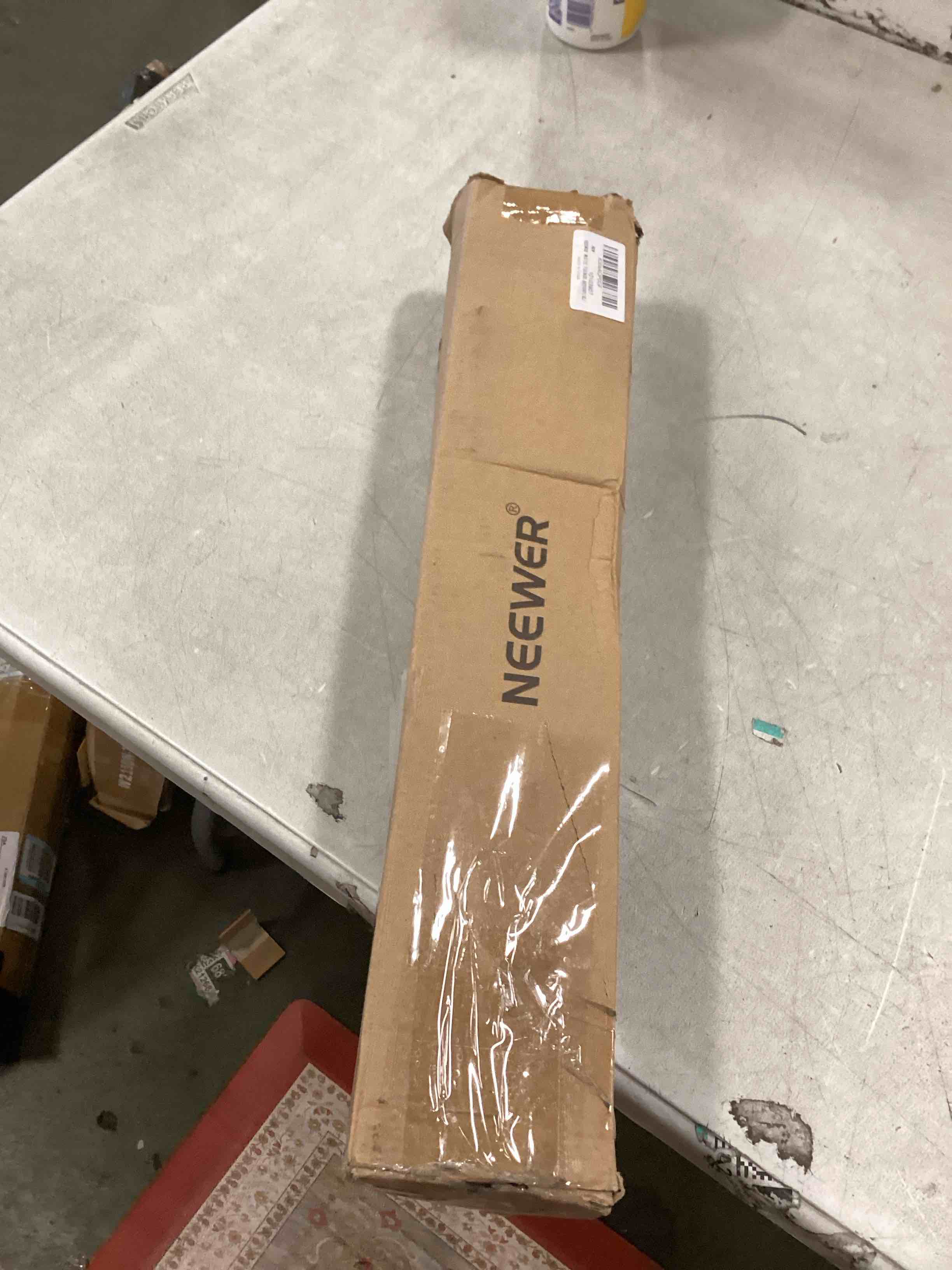 https://s3.amazonaws.com/lotting-images-prod/bidfta/PNK3705087_1749559387281.jpeg