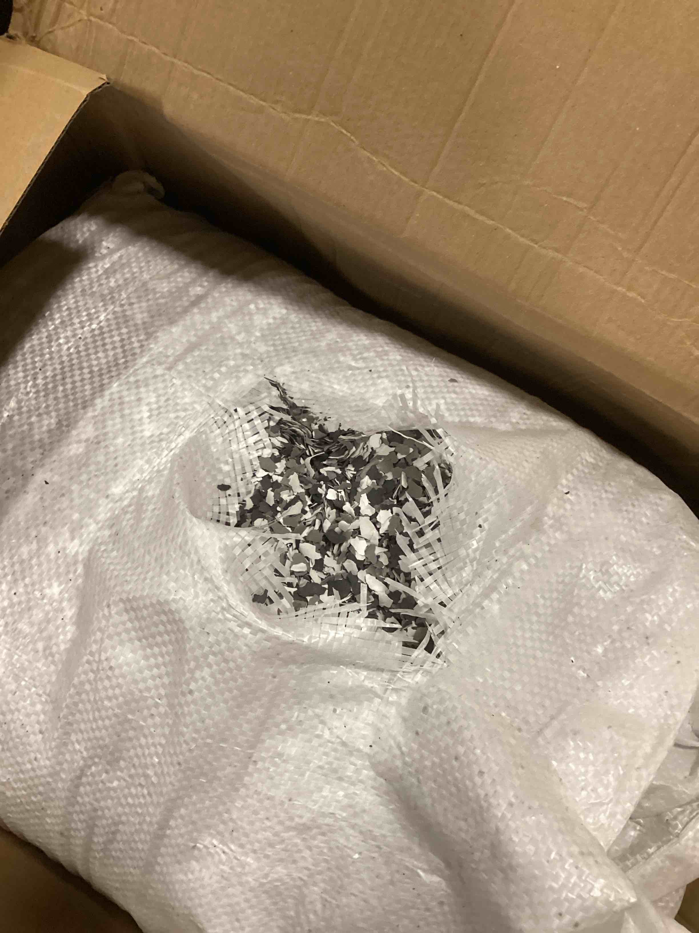 https://s3.amazonaws.com/lotting-images-prod/bidfta/PNK3706485_1746447439334.jpeg
