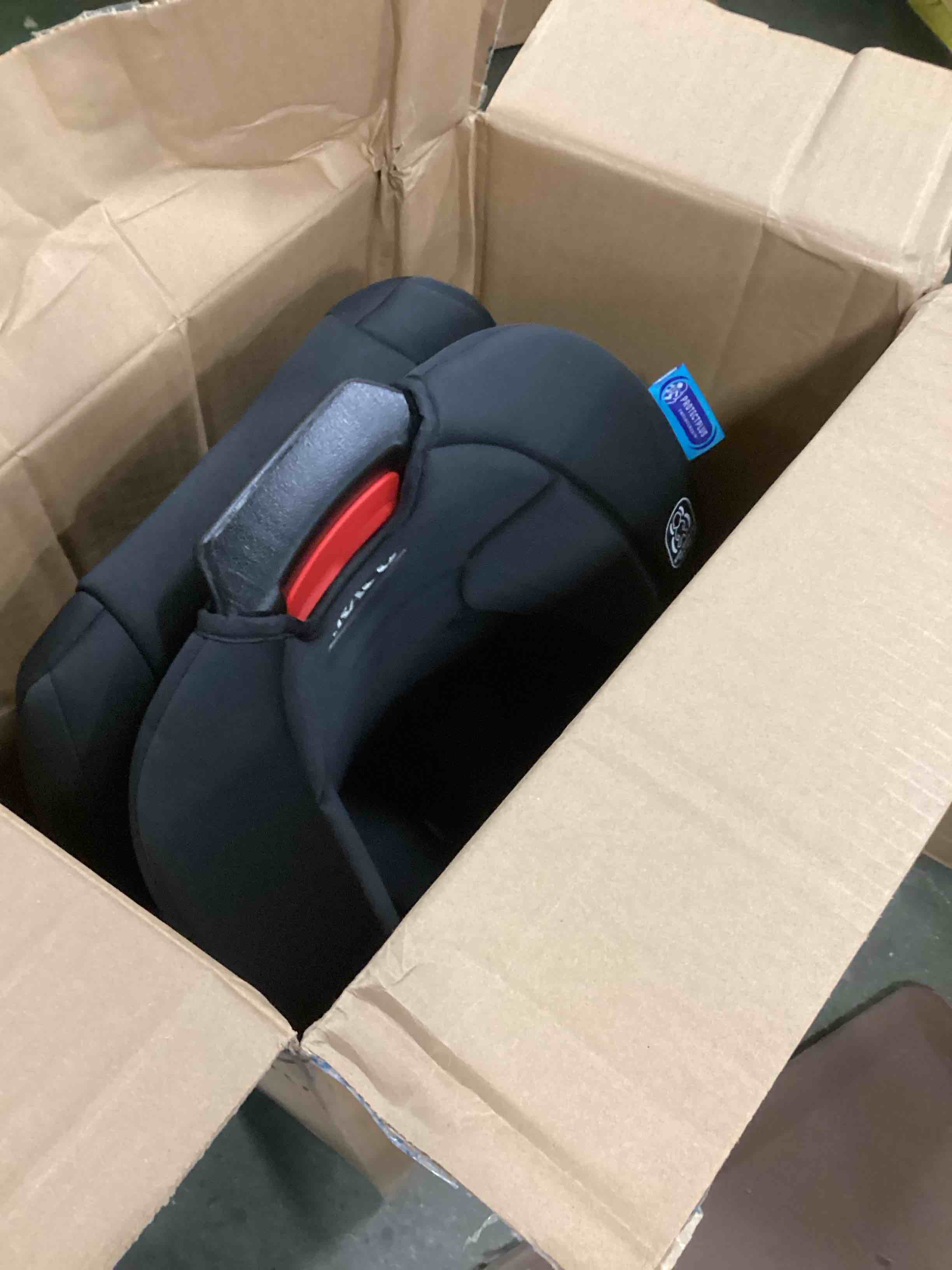https://s3.amazonaws.com/lotting-images-prod/bidfta/PNK3706507_1746450860637.jpeg