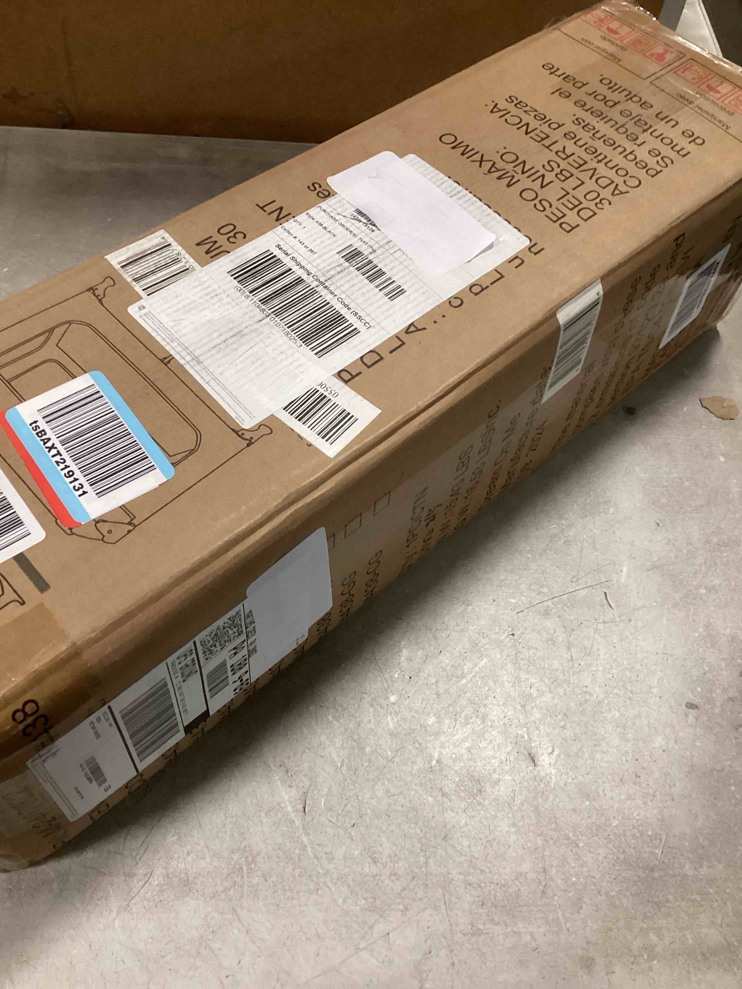 https://s3.amazonaws.com/lotting-images-prod/bidfta/PNK3706538_1746454774714.jpeg
