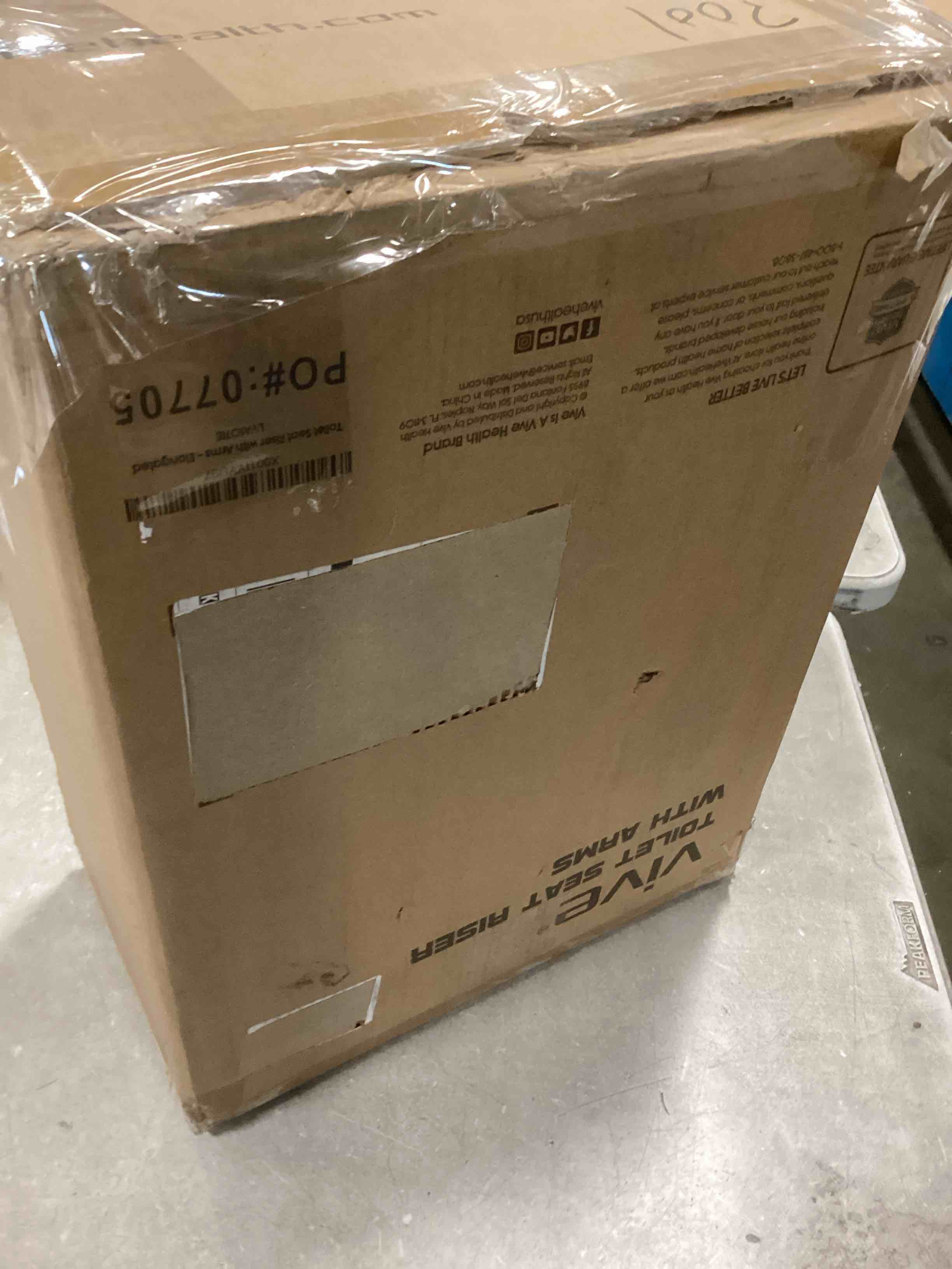 https://s3.amazonaws.com/lotting-images-prod/bidfta/PNK3706623_1746465916963.jpeg