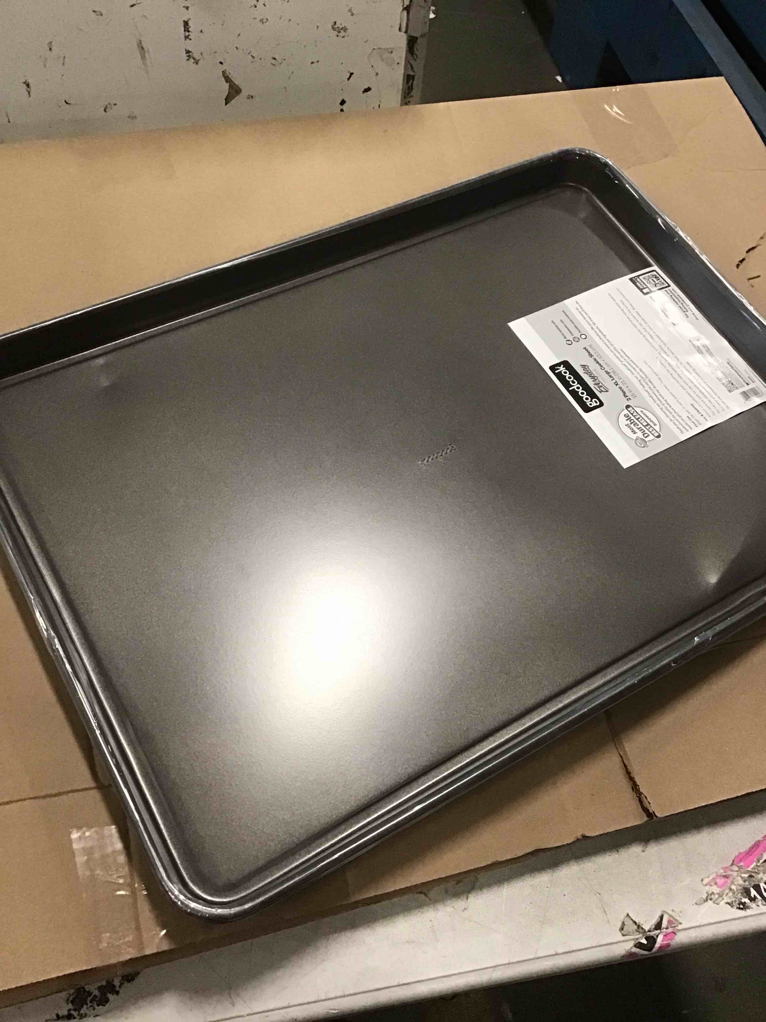 https://s3.amazonaws.com/lotting-images-prod/bidfta/PNK3706727_1746532813177.jpeg