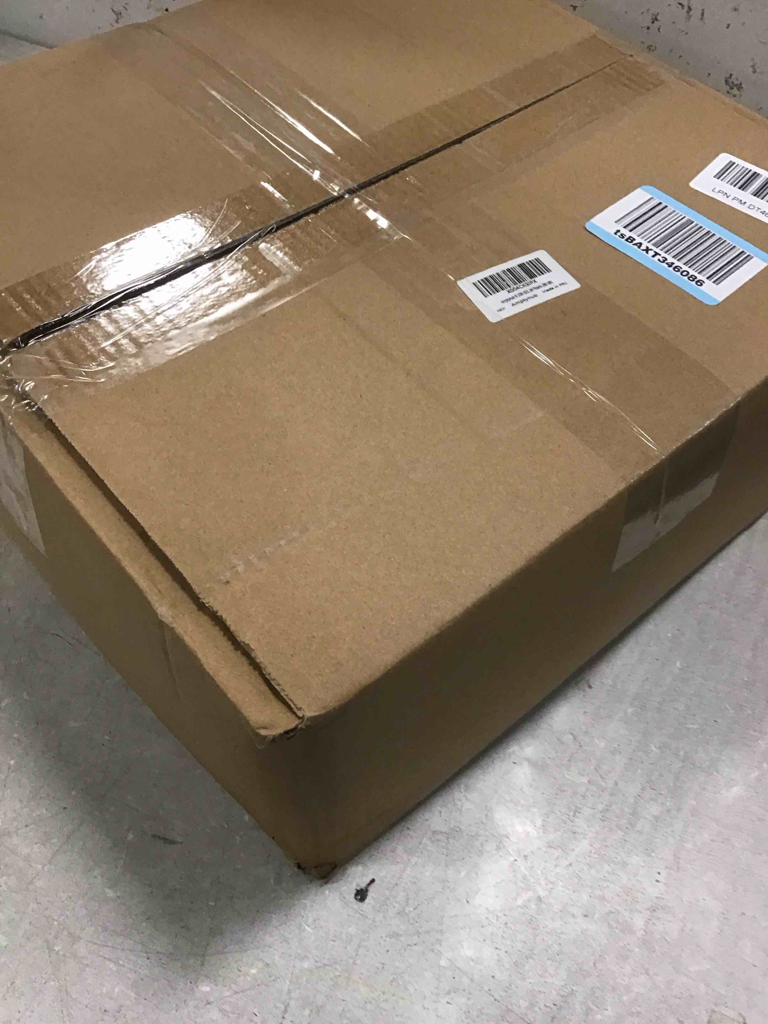 https://s3.amazonaws.com/lotting-images-prod/bidfta/PNK3706779_1746537881904.jpeg