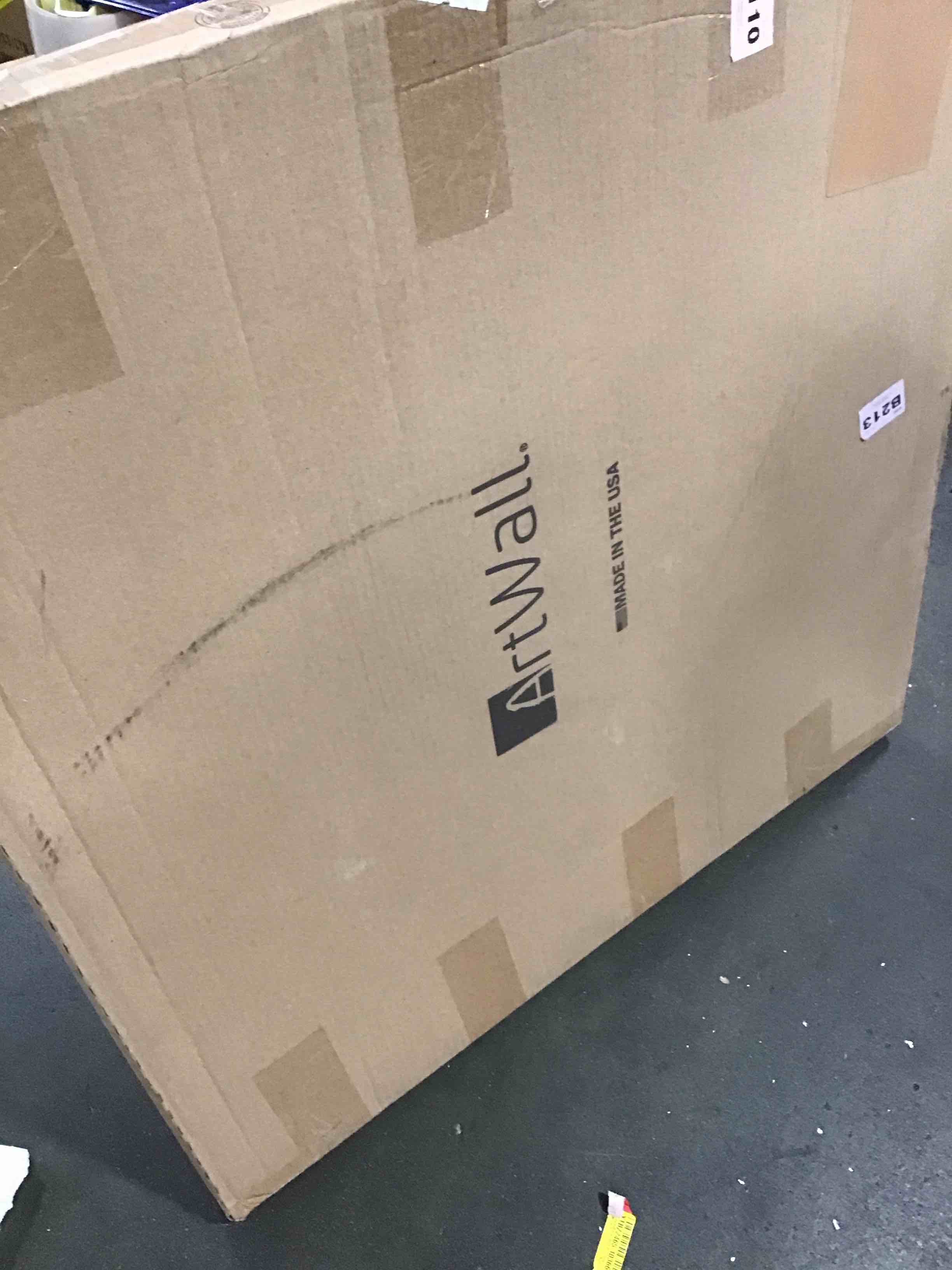 https://s3.amazonaws.com/lotting-images-prod/bidfta/PNK3706819_1746543294442.jpeg