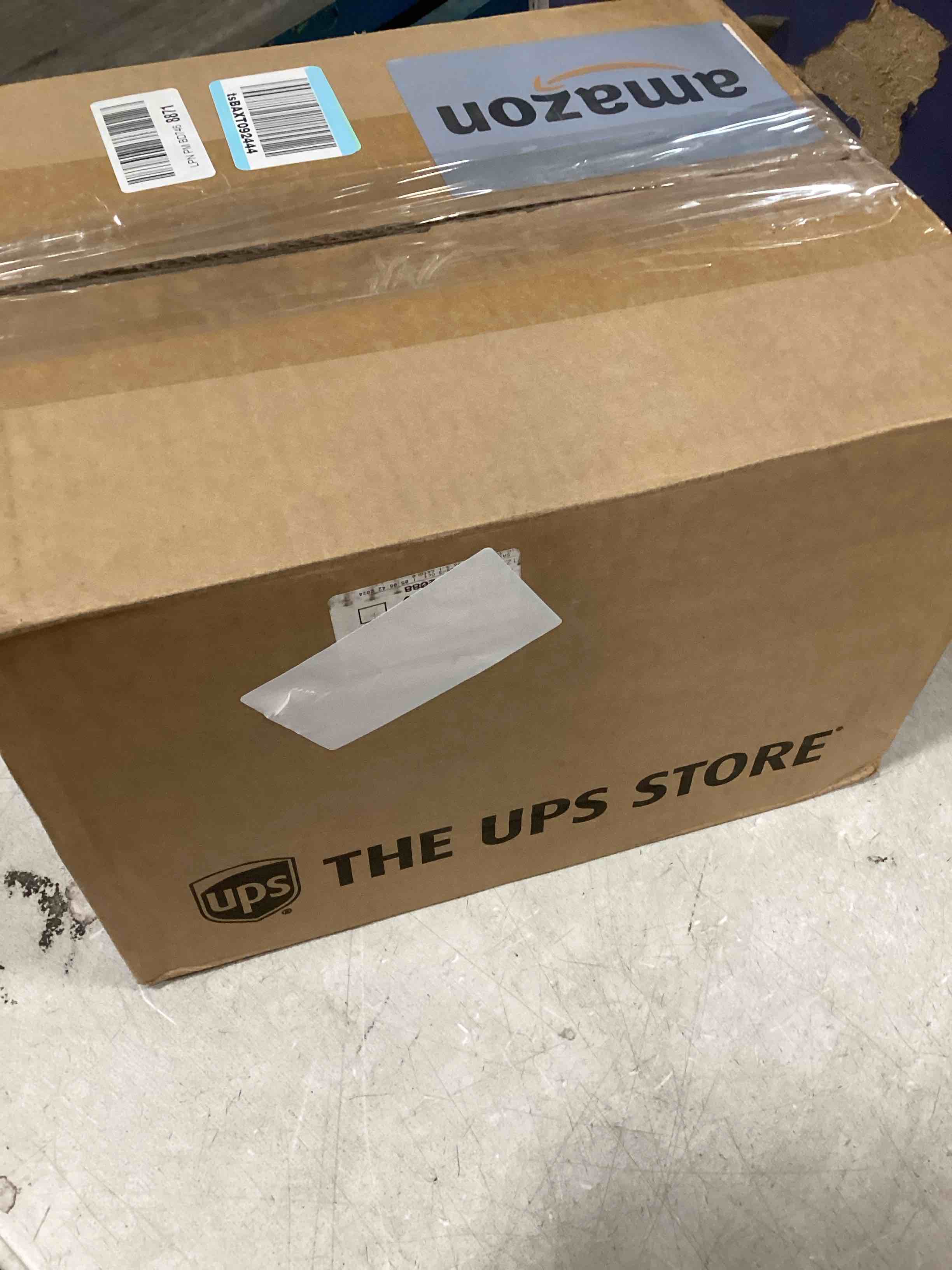 https://s3.amazonaws.com/lotting-images-prod/bidfta/PNK3708742_1747743814921.jpeg
