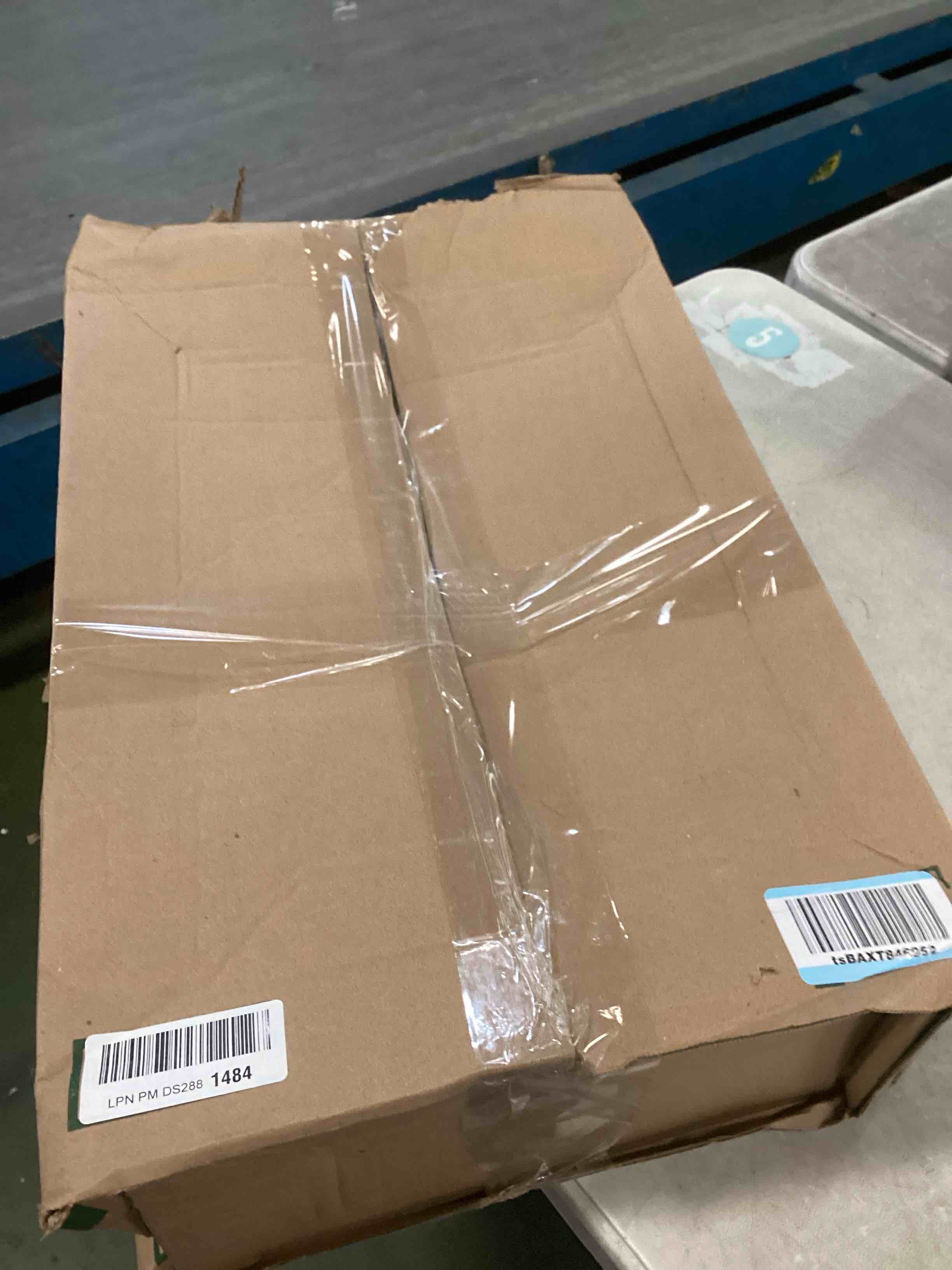 https://s3.amazonaws.com/lotting-images-prod/bidfta/PNK3709024_1746128025230.jpeg