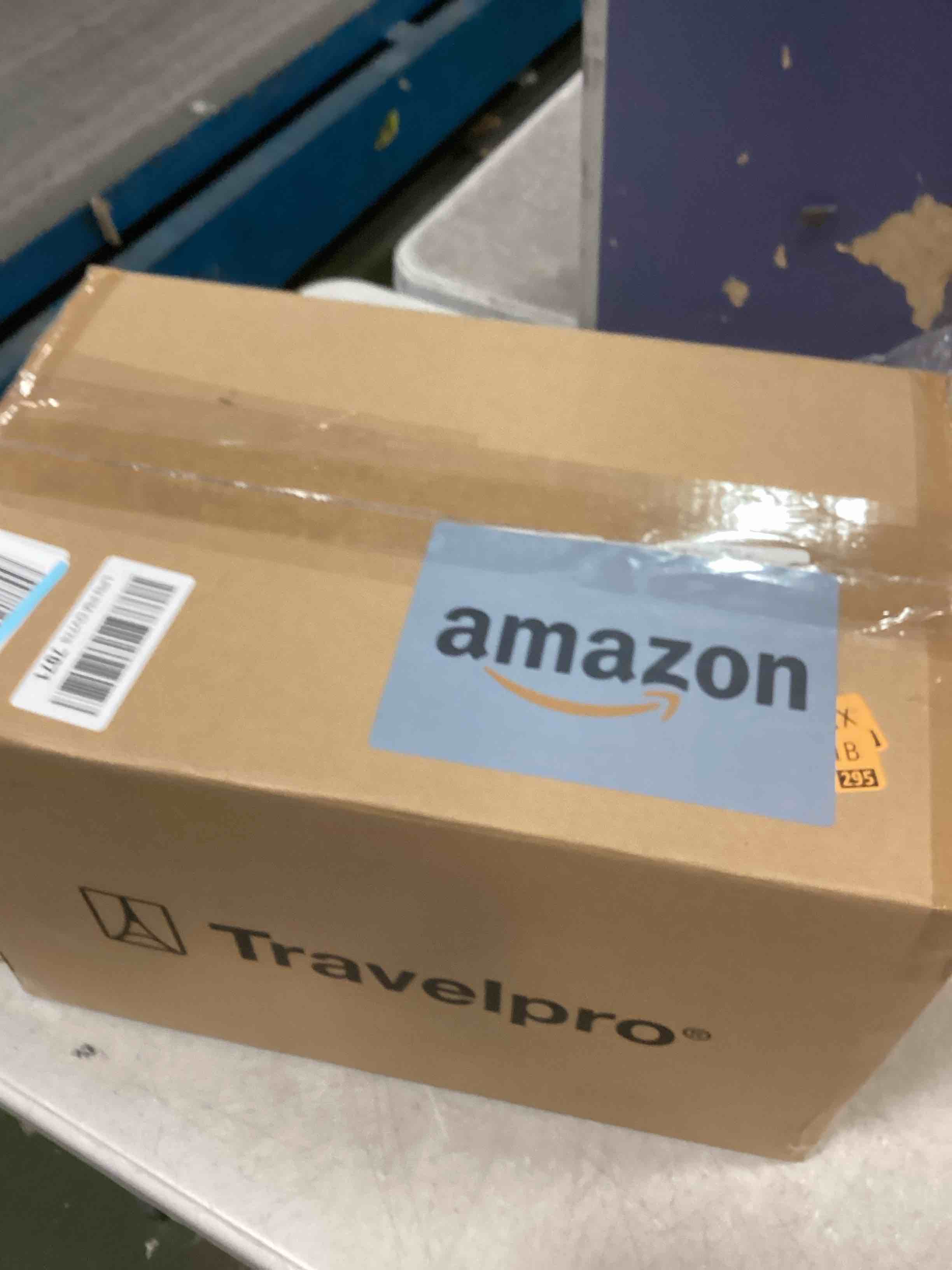 https://s3.amazonaws.com/lotting-images-prod/bidfta/PNK3709037_1746129840927.jpeg
