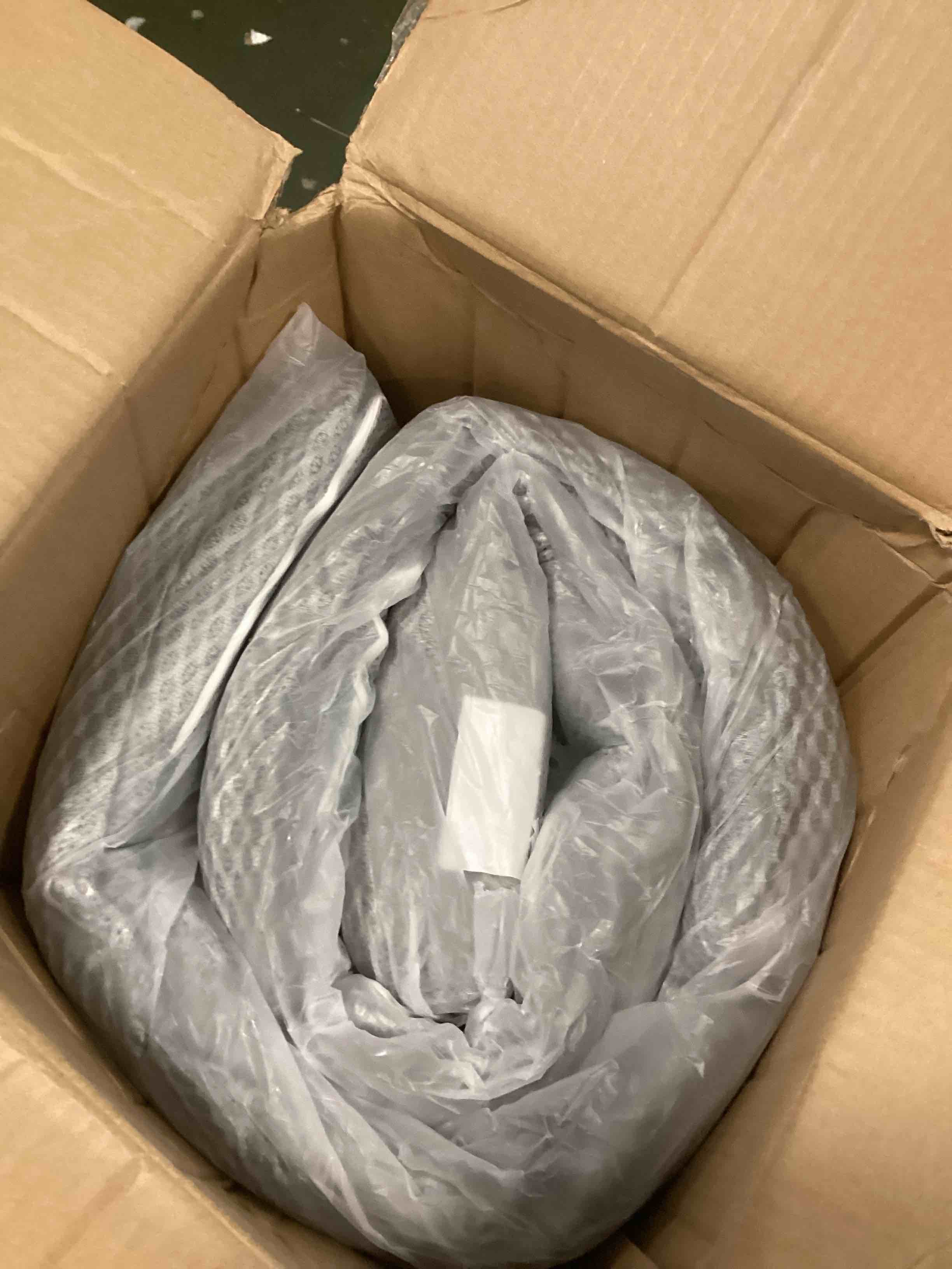 https://s3.amazonaws.com/lotting-images-prod/bidfta/PNK3709040_1746130246485.jpeg