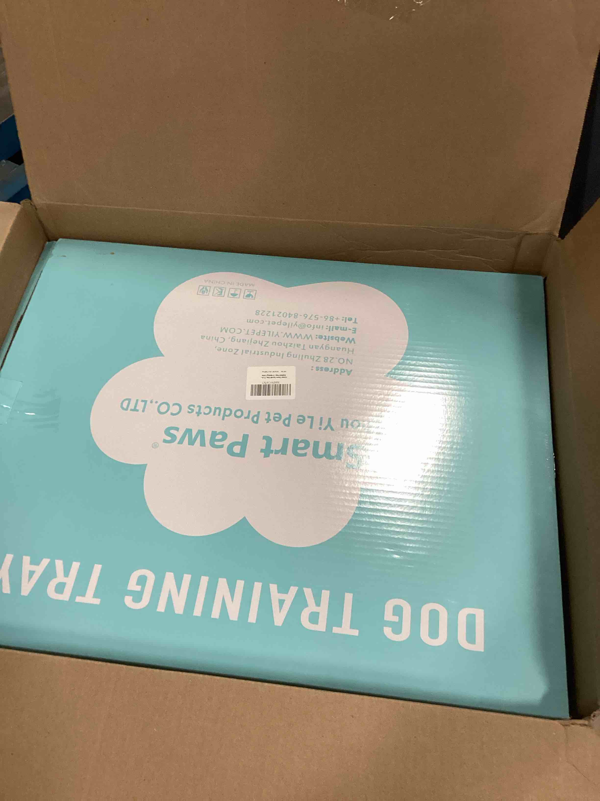 https://s3.amazonaws.com/lotting-images-prod/bidfta/PNK3709187_1746533307561.jpeg