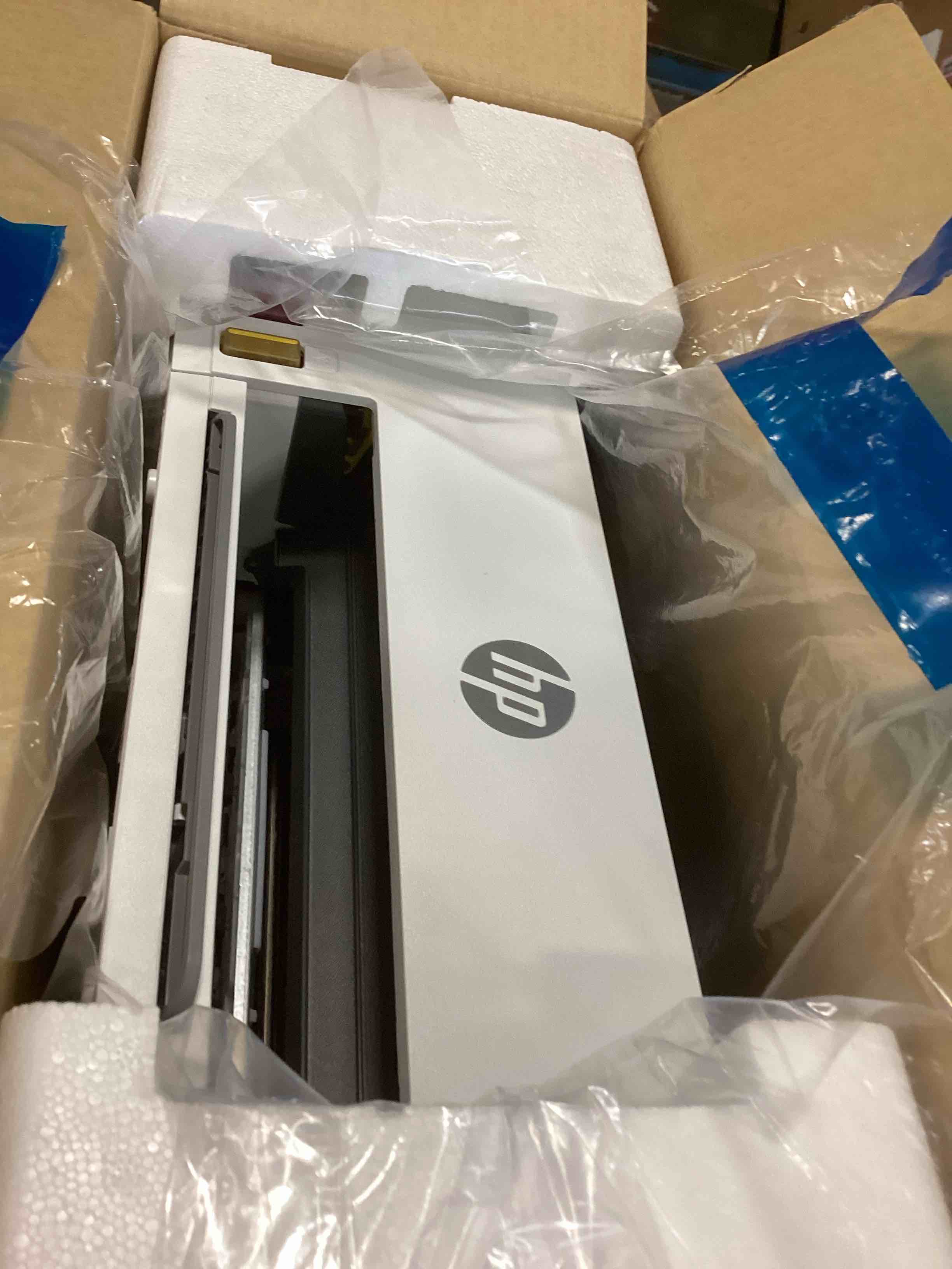 https://s3.amazonaws.com/lotting-images-prod/bidfta/PNK3709604_1746729653716.jpeg
