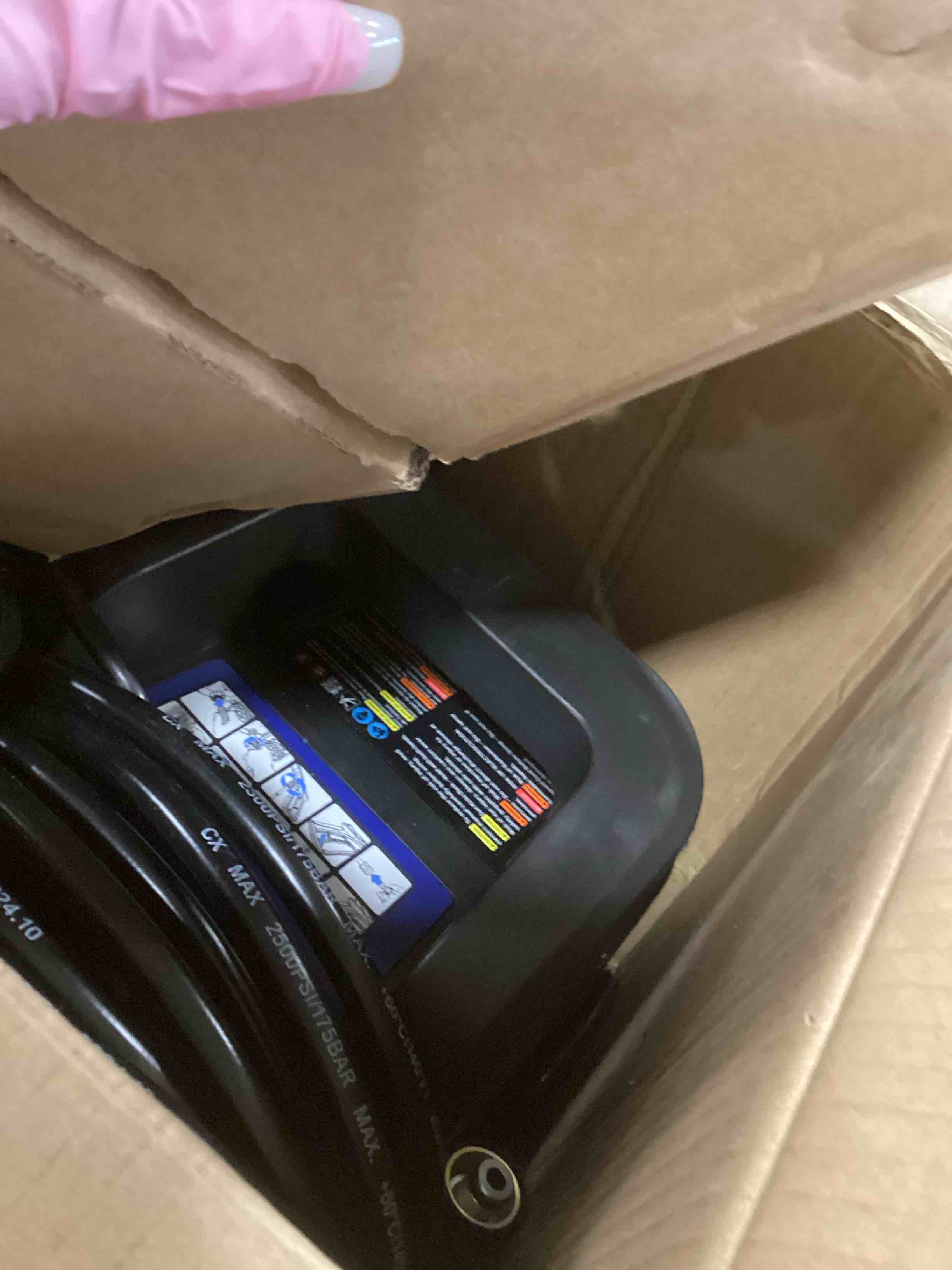 https://s3.amazonaws.com/lotting-images-prod/bidfta/PNK3709688_1746796824288.jpeg