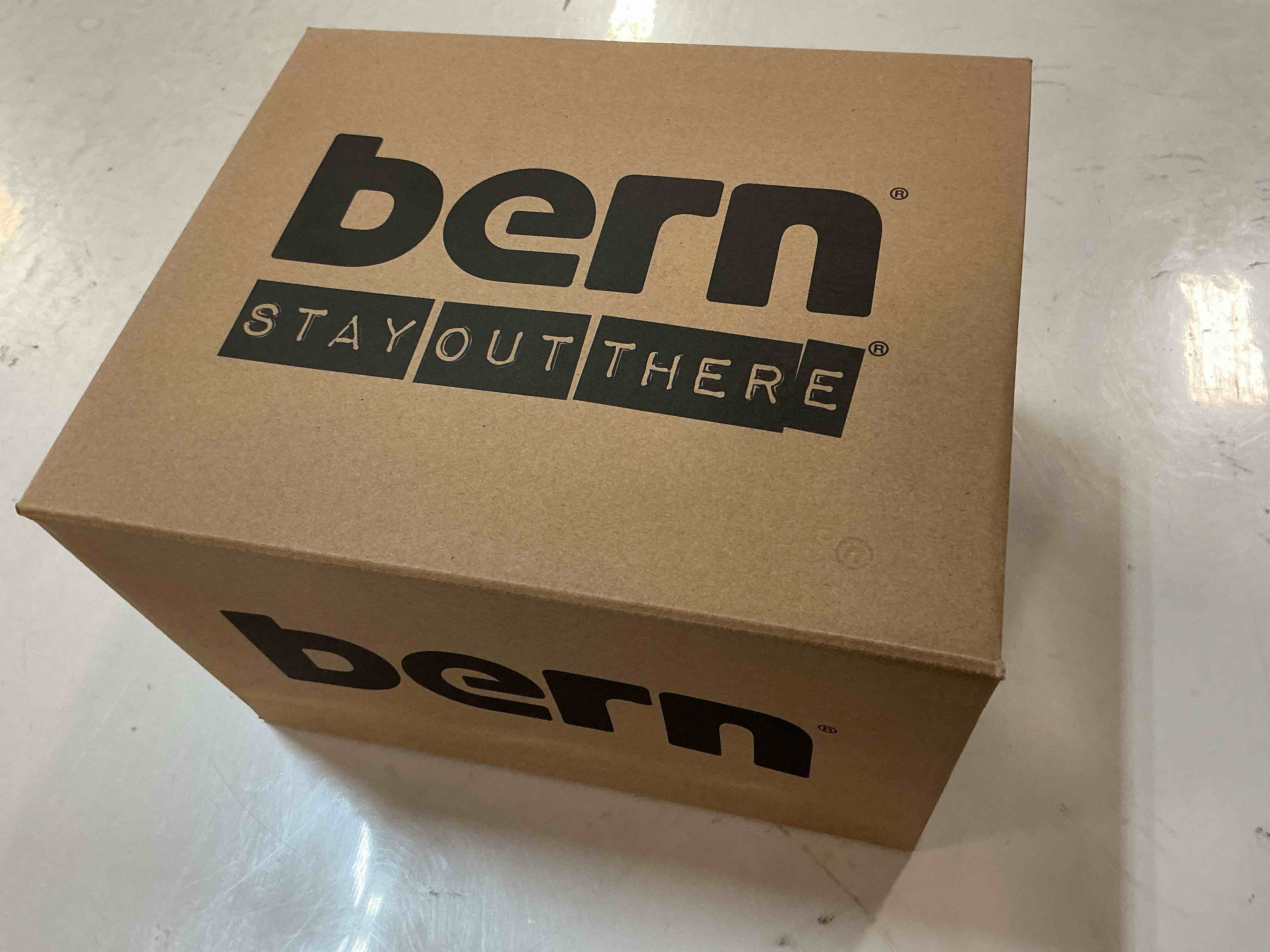 Condition photo showing New/Like New for Bern Macon 2.0 Unisex Helmet, Matte Black, Small