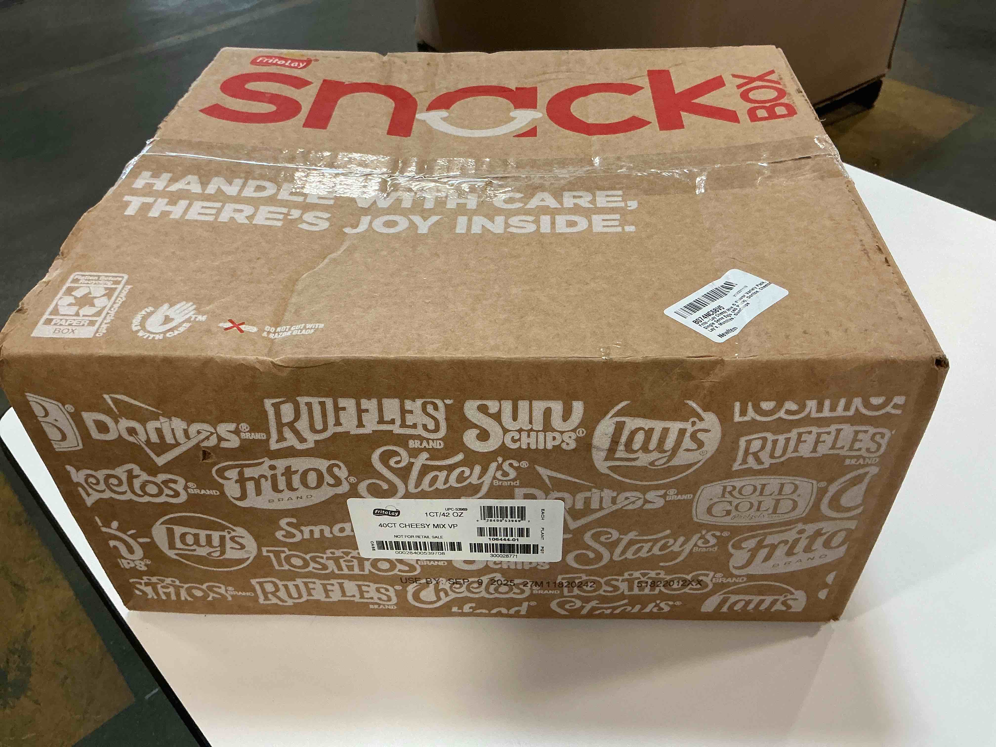 Condition photo showing New/Like New for (best by 9/9/25) Frito-Lay Cheesy Mix 6 Flavor Variety Pack, Single Serve Bags (40 Pack), Doritos, Cheetos, Lay's, Munchies, SunChips Cheesy Mix 40 Count (Pack of 1)