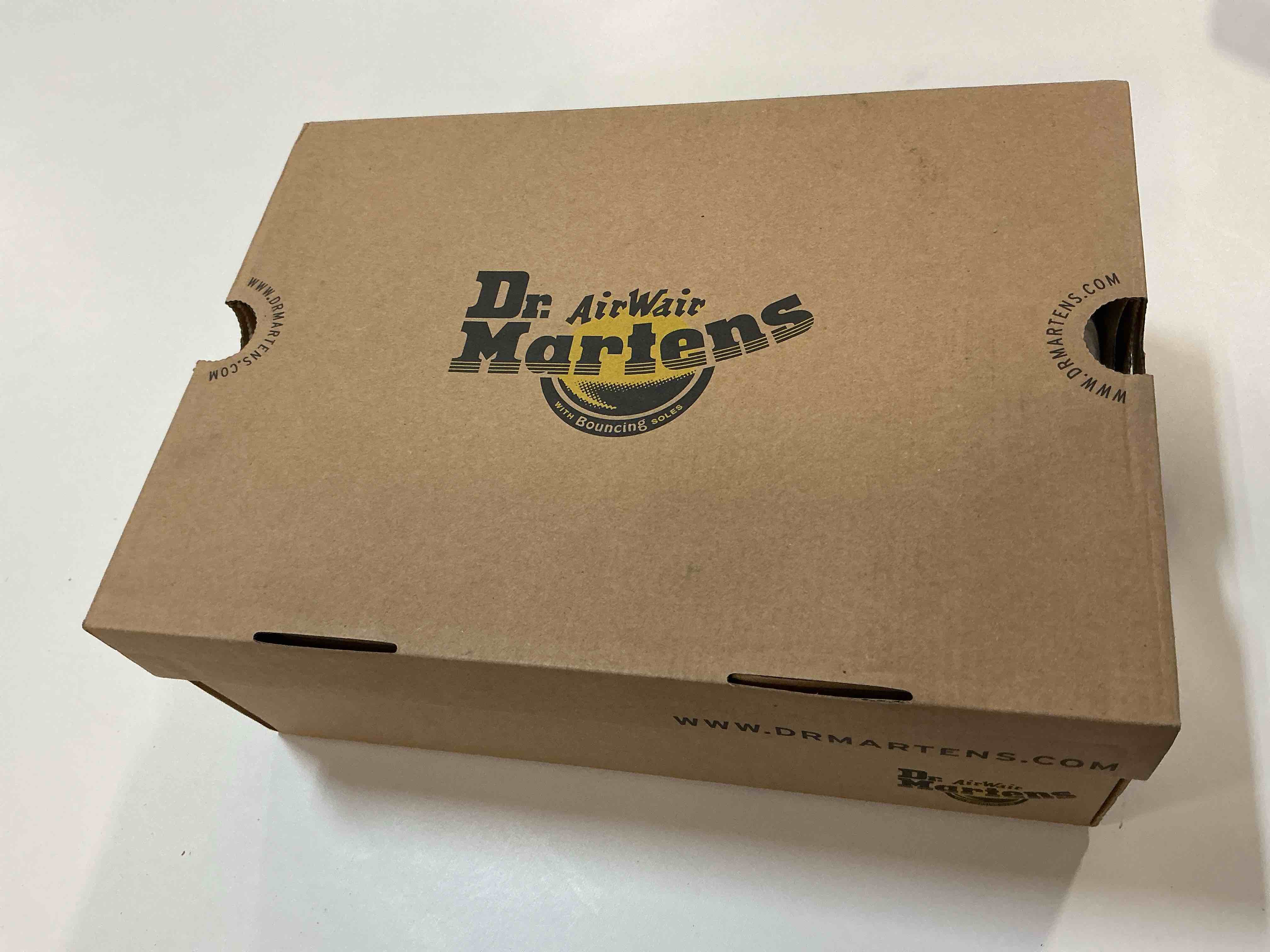 Condition photo showing New/Like New for Dr. Martens Unisex 2976 Leonore Chelsea Boot, Black, Size Men’s 5/ Women’s 6