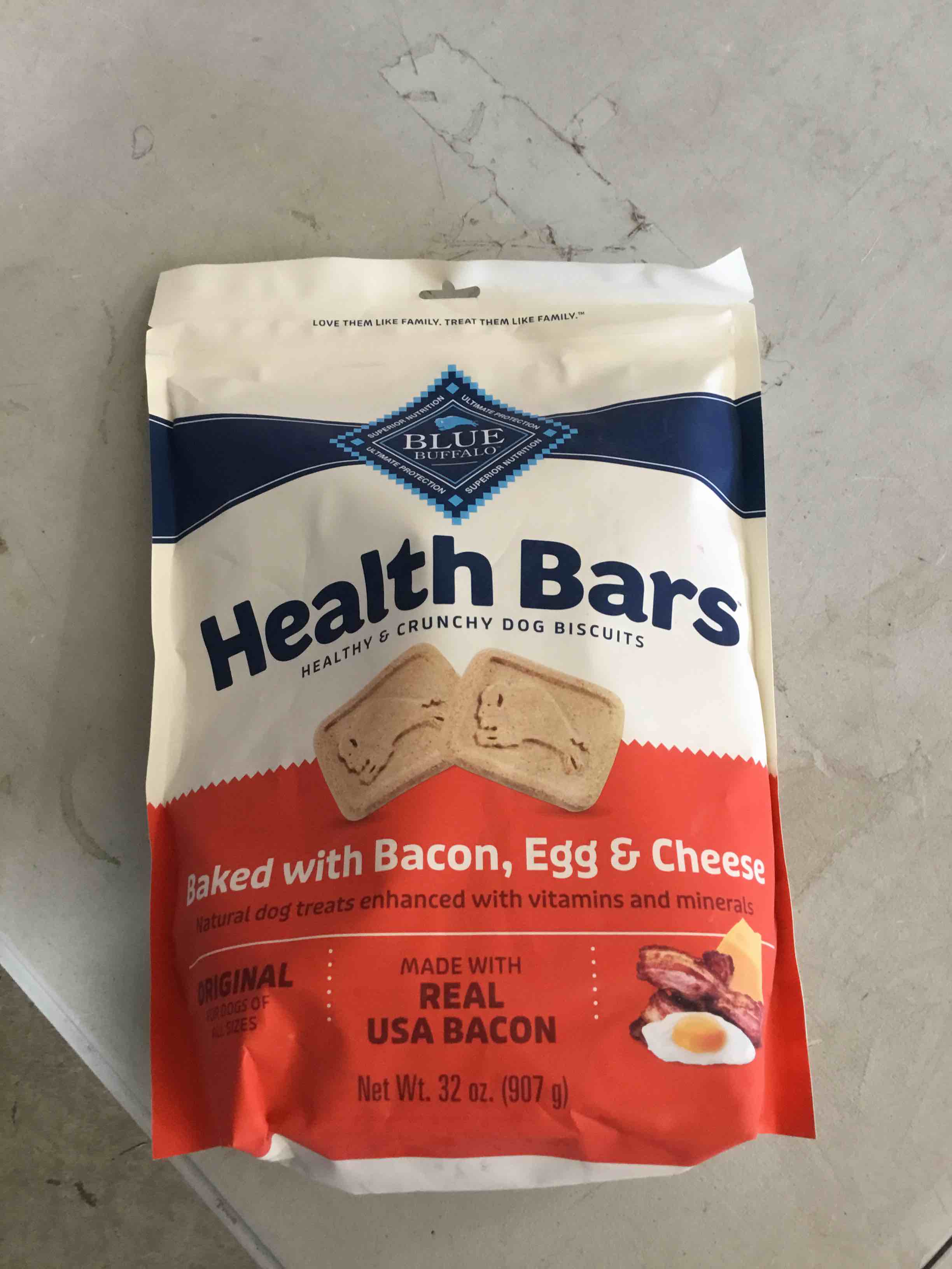 Condition photo showing New/Like New for Blue Buffalo Health Bars Mini Crunchy Dog Biscuits, Oven-Baked with Natural Ingredients, Bacon, Egg & Cheese, 32-oz Bag