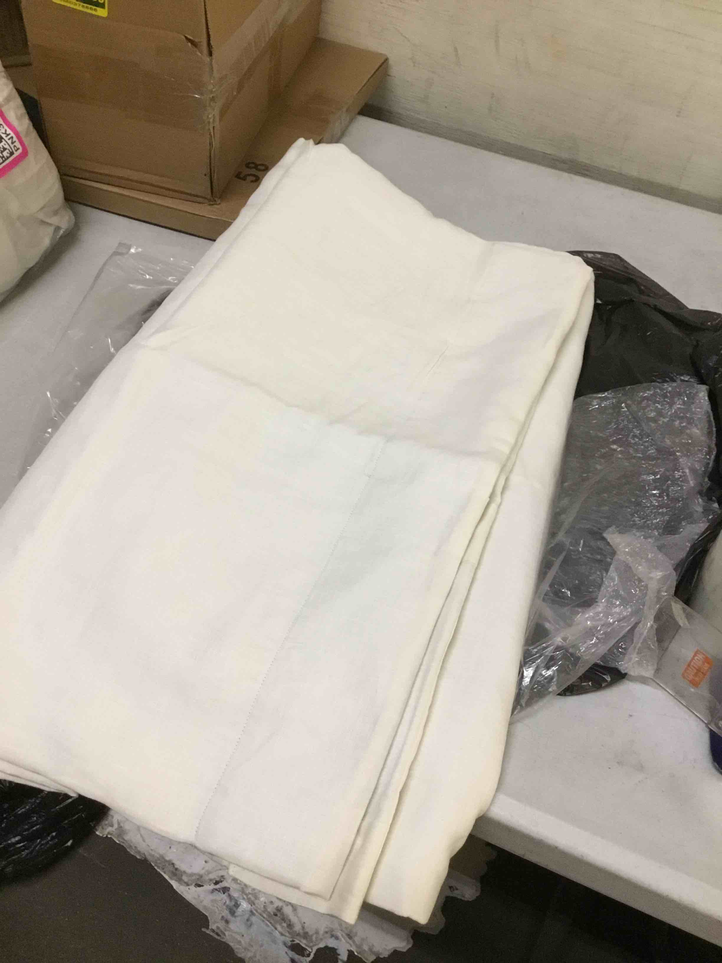 Condition photo showing New/Like New for quince european linen room darkening curtain  single 