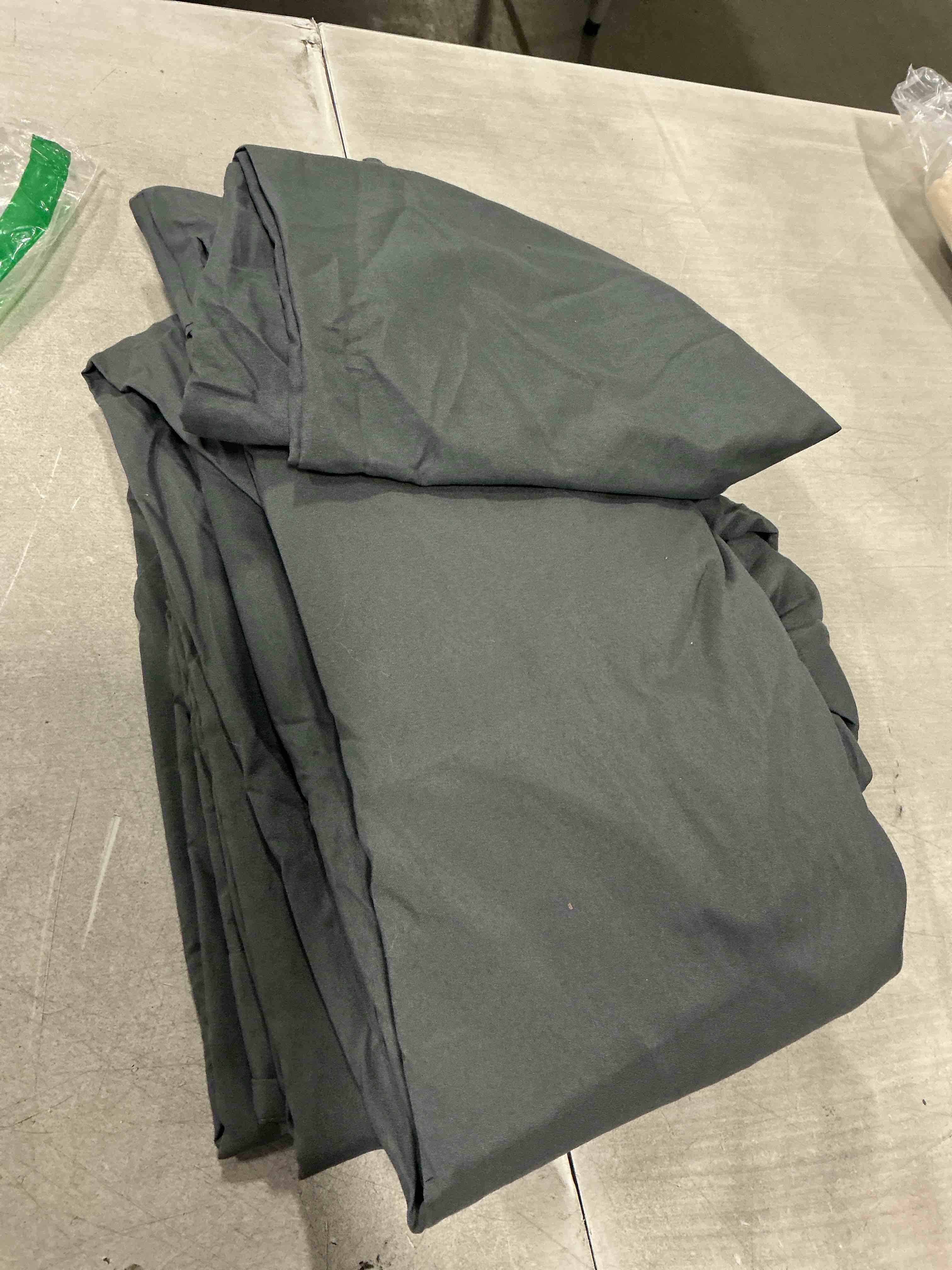 Condition photo showing item condition for (incomplete)Utopia Bedding Queen Sheet Set - Brushed Microfiber - Soft Bed Sheets for Queen Size Bed Set - Luxury Bedding Sheets with Fitted Sheet, Flat Sheet & 2 Pillow Cases - Deep Pocket (Grey)