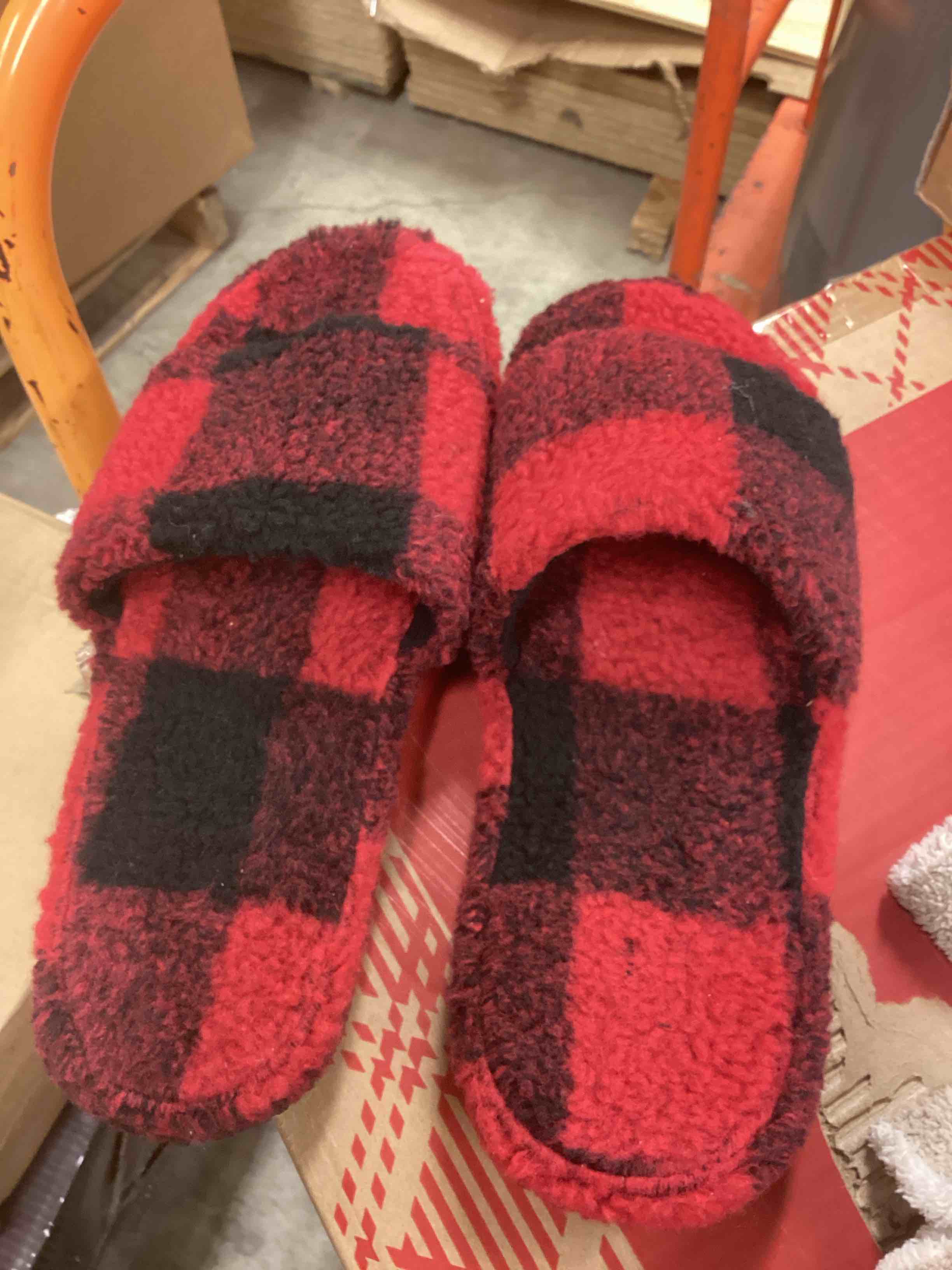 Assorted Christmas Home Slippers for Women/Mens Slippers, Open Toe Sizes 9-10/11-12