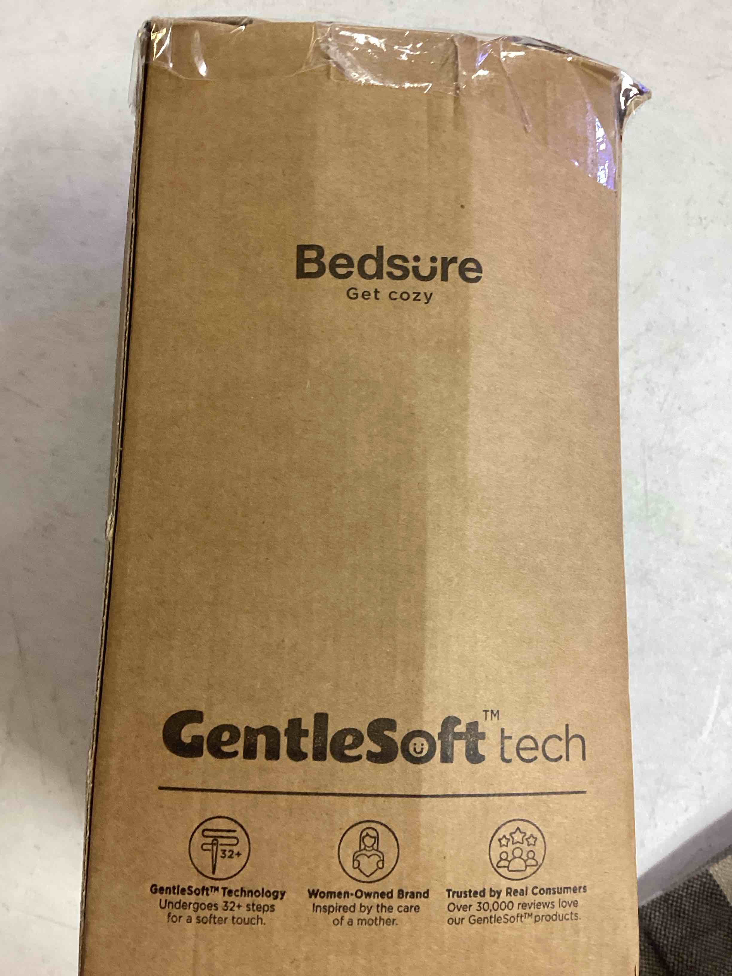 bedsure gentlesoft twin blanket for couch - cozy soft blankets for women, cute small fleece throws for girls, black, 60x80 inches black twin (60" x 80")