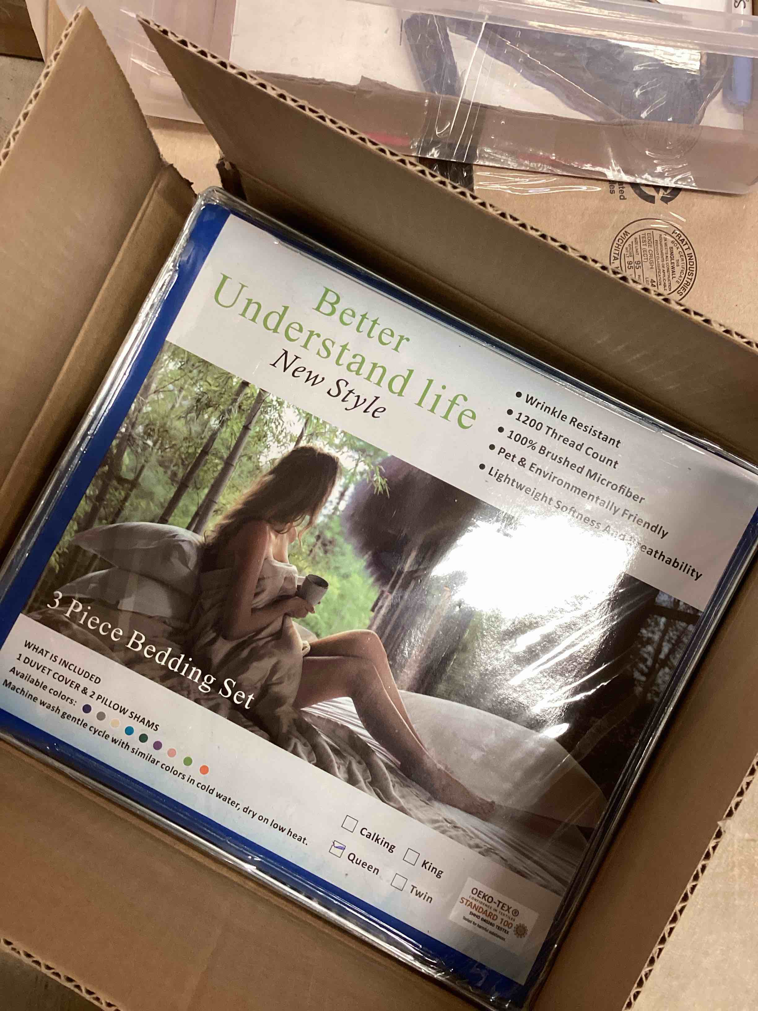 Condition photo showing New/Like New for Elegant Comfort Luxurious 1500 Thread Count Egyptian Quality Three Line Embroidered Softest Premium Hotel Quality 4-Piece Bed Sheet Set, Wrinkle and Fade Resistant, Queen, Royal Blue