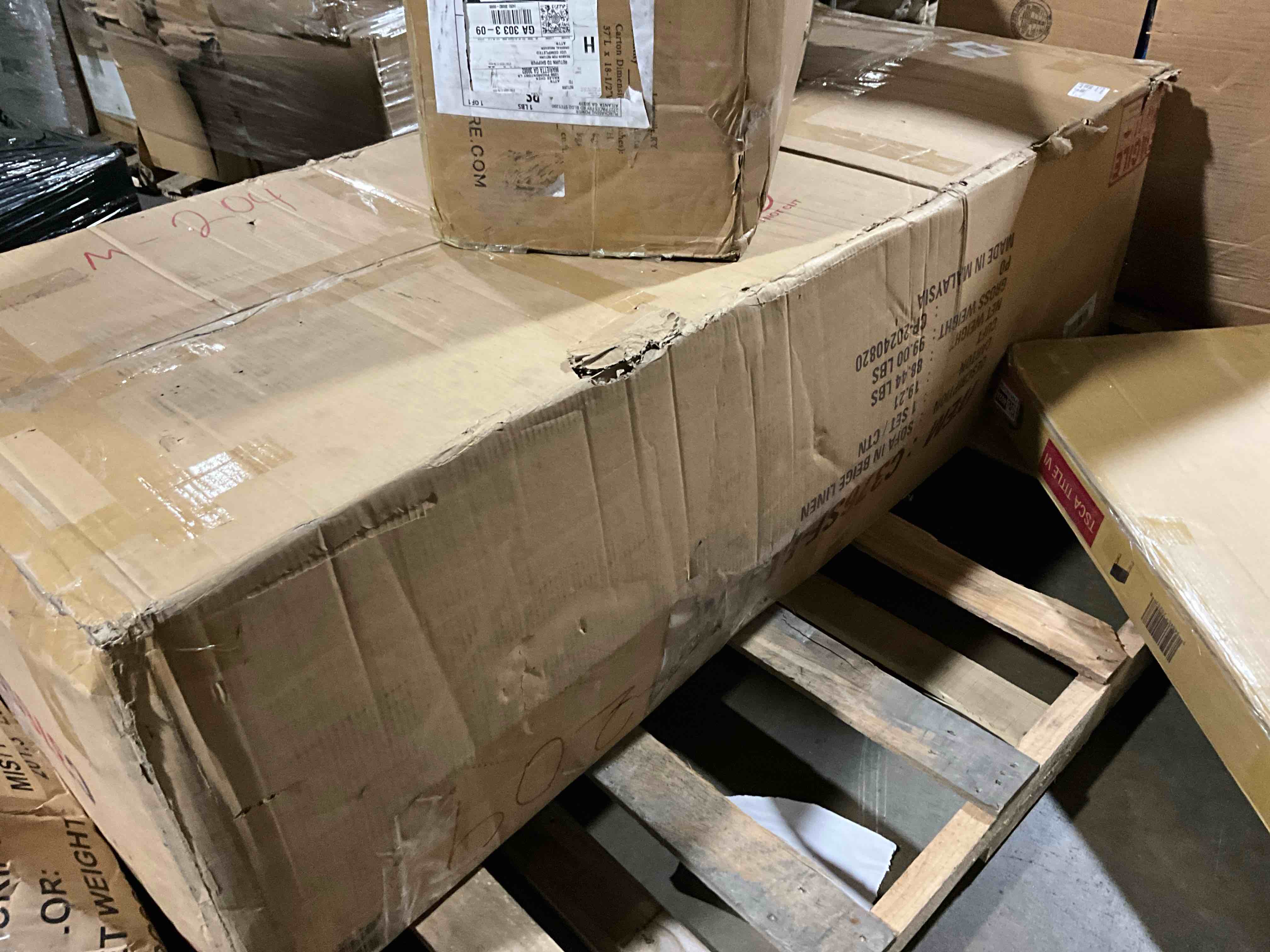 Condition photo showing New/Like New for Macy Clean and Minimalist Linen Upholstered Sofa