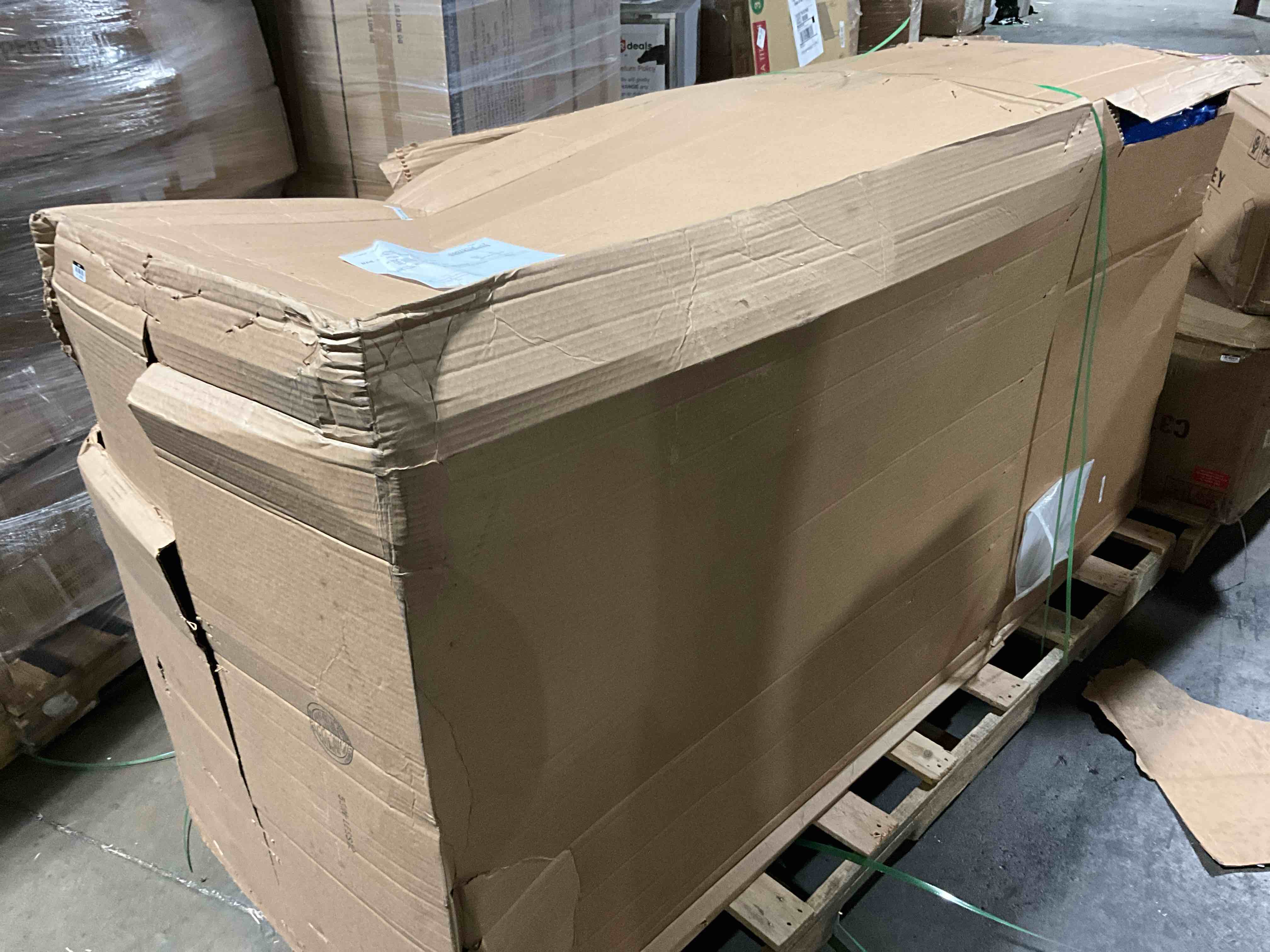 Condition photo showing Good Condition for NeoLiving Grayson Gray Chaise Sofa