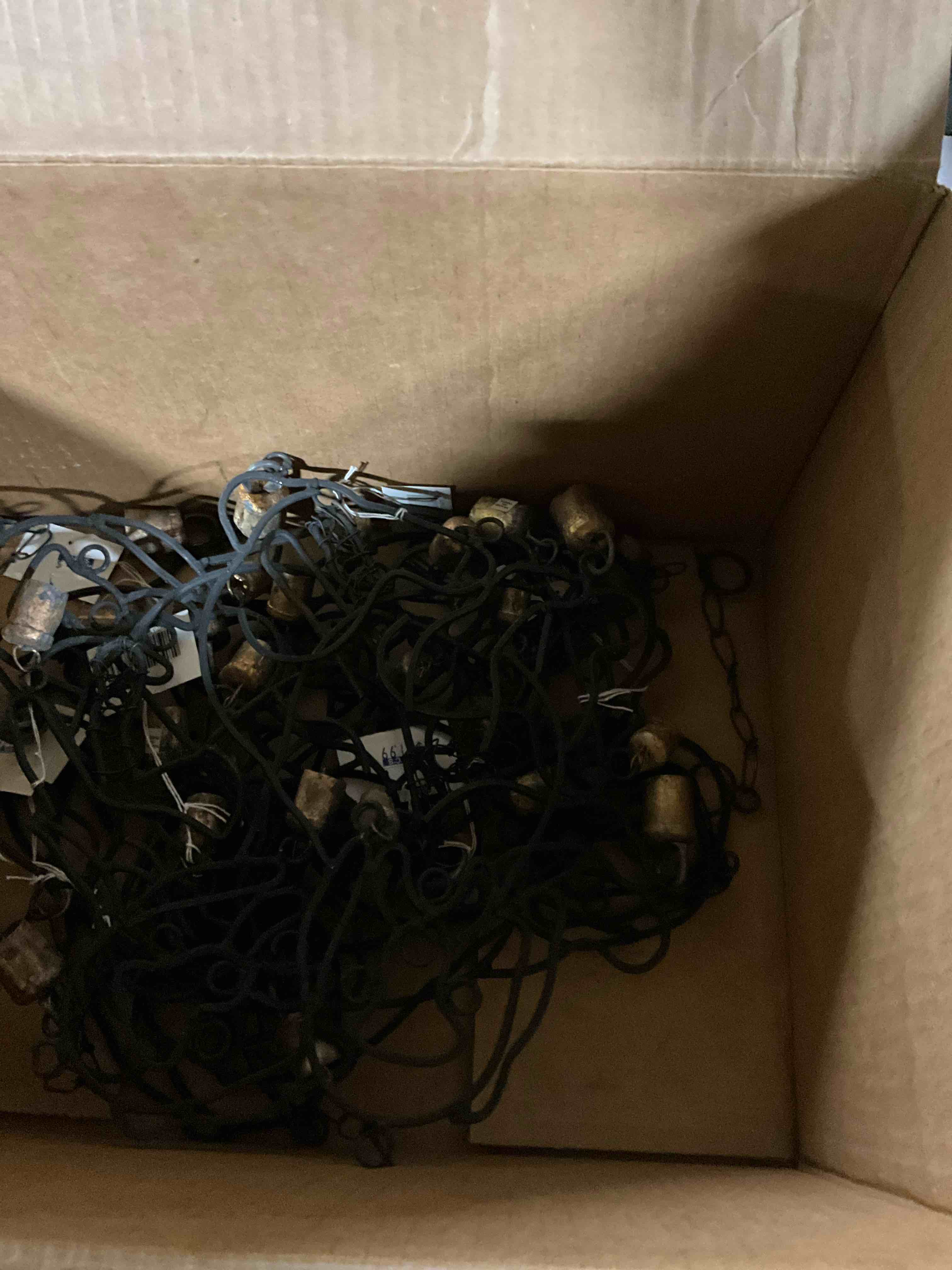 box lot of miscellaneous items 