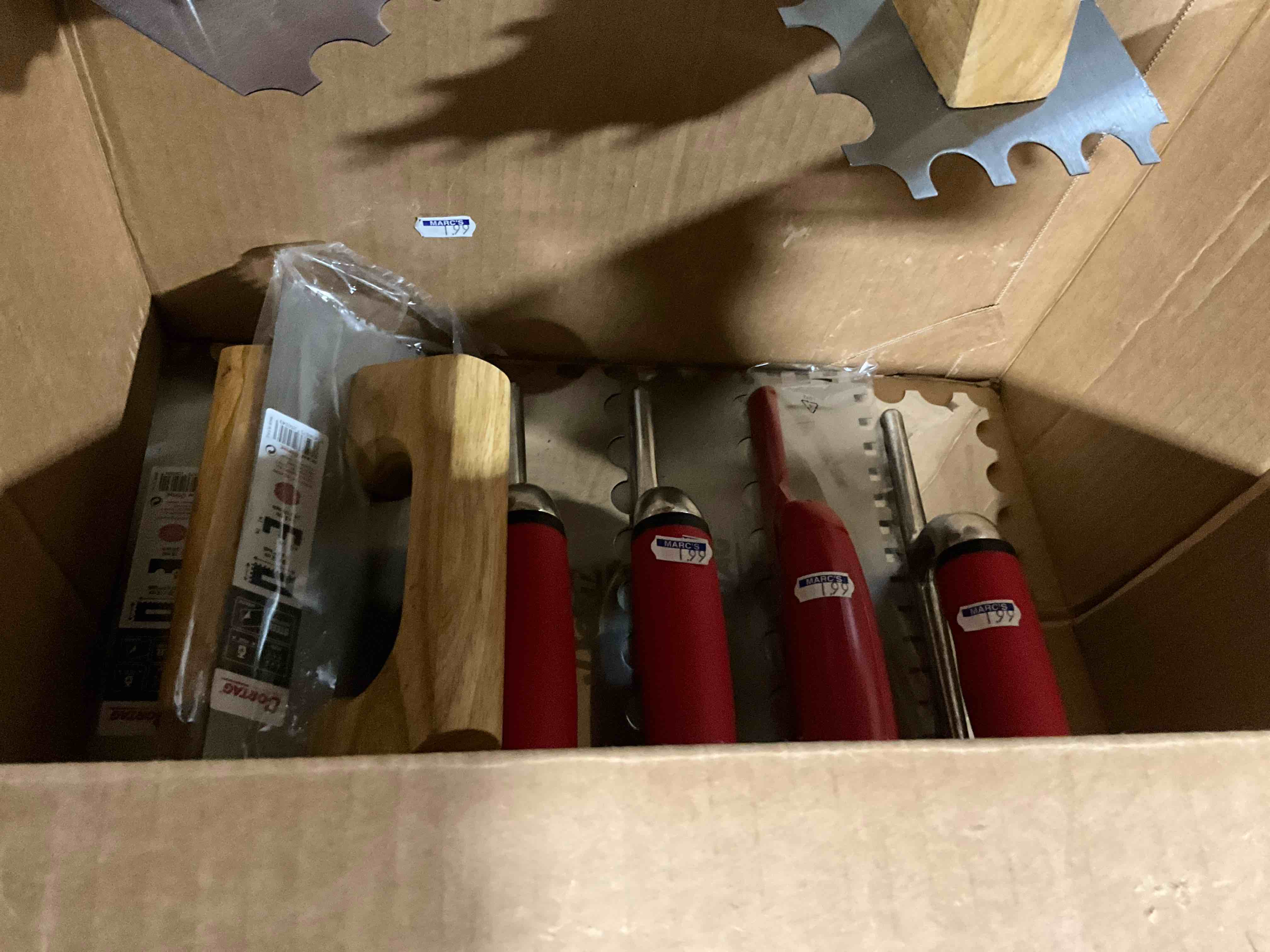 box lot of miscellaneous items 