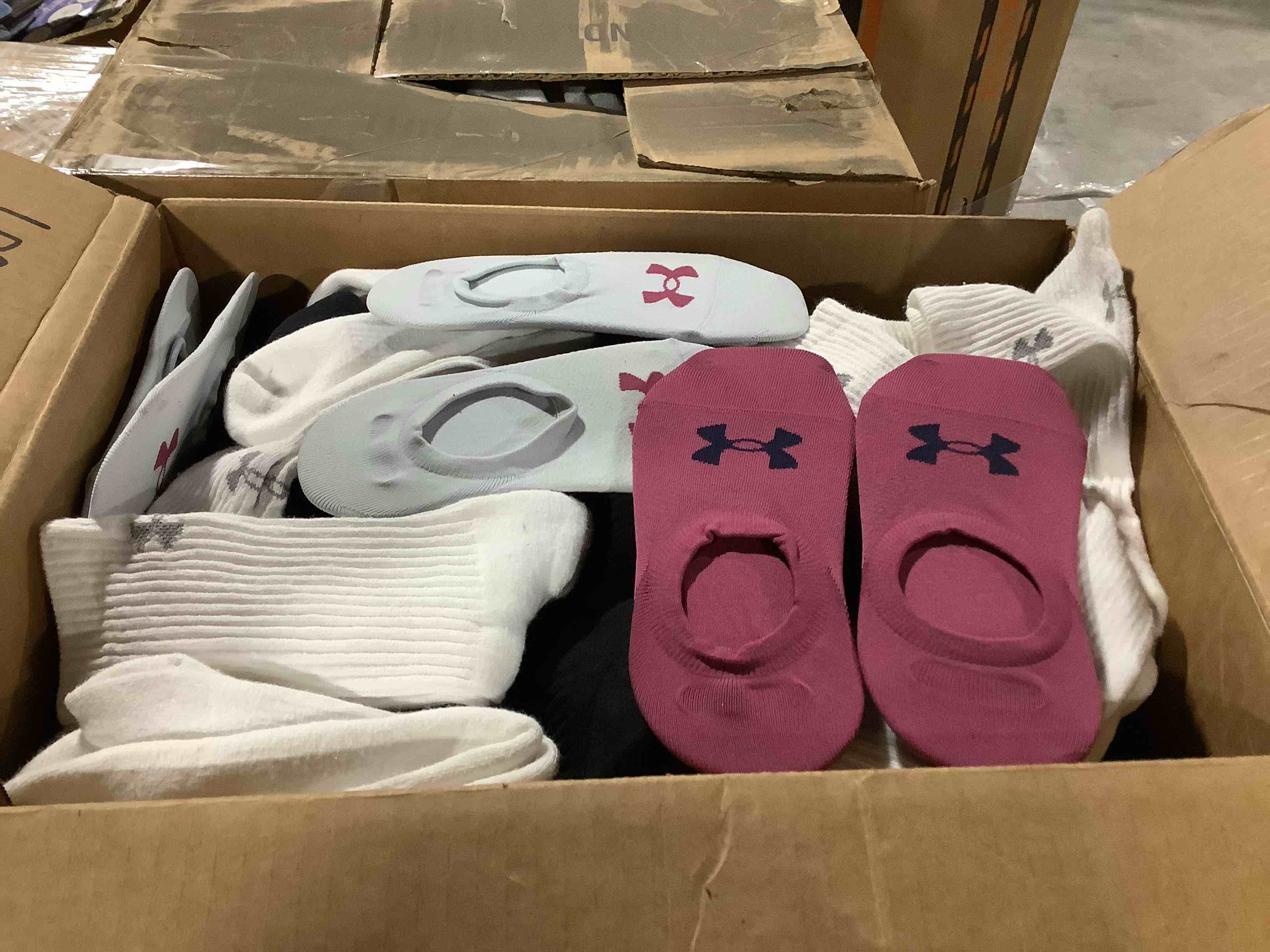 box lot of miscellaneous items