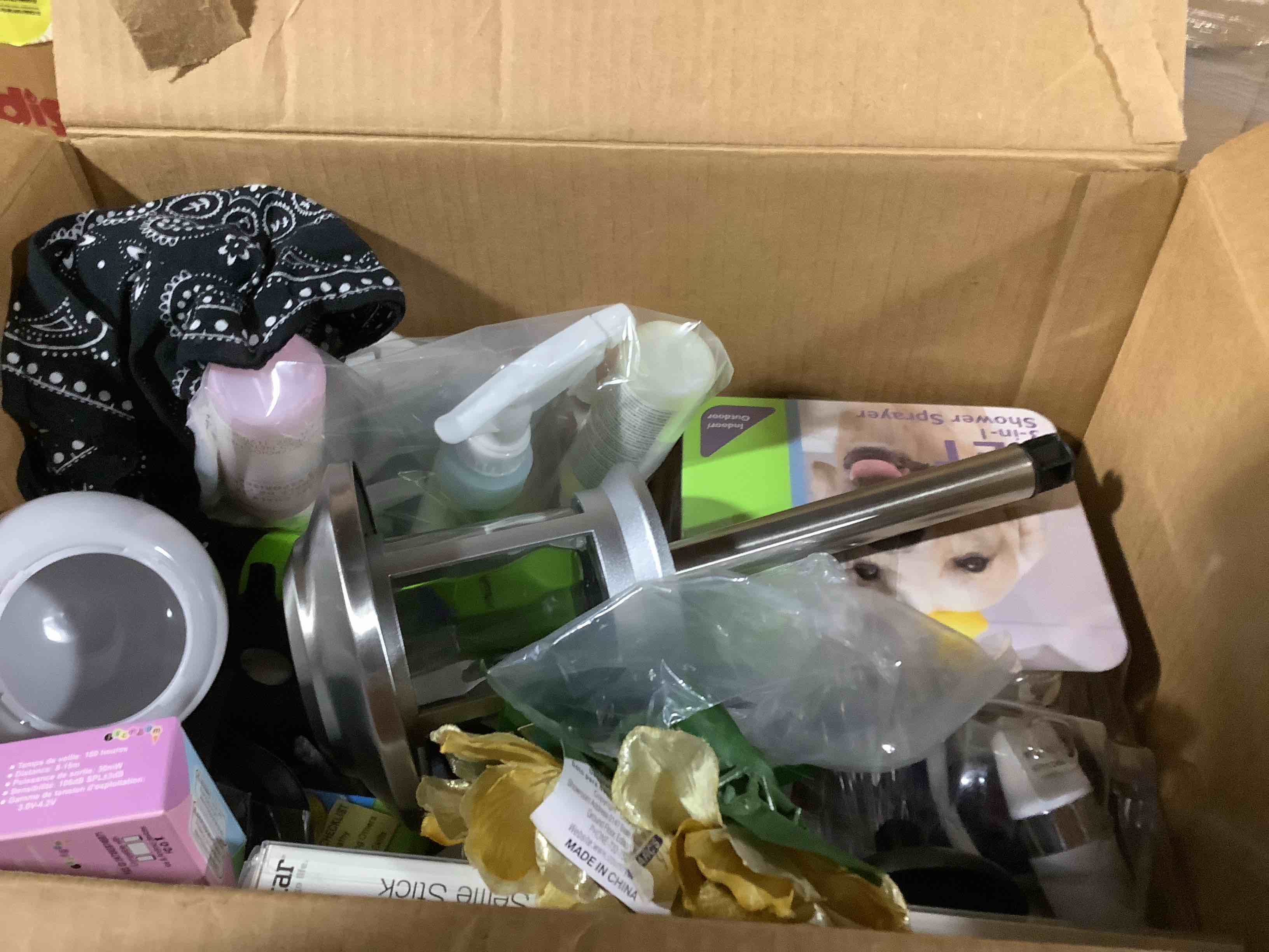 box lot of miscellaneous items 