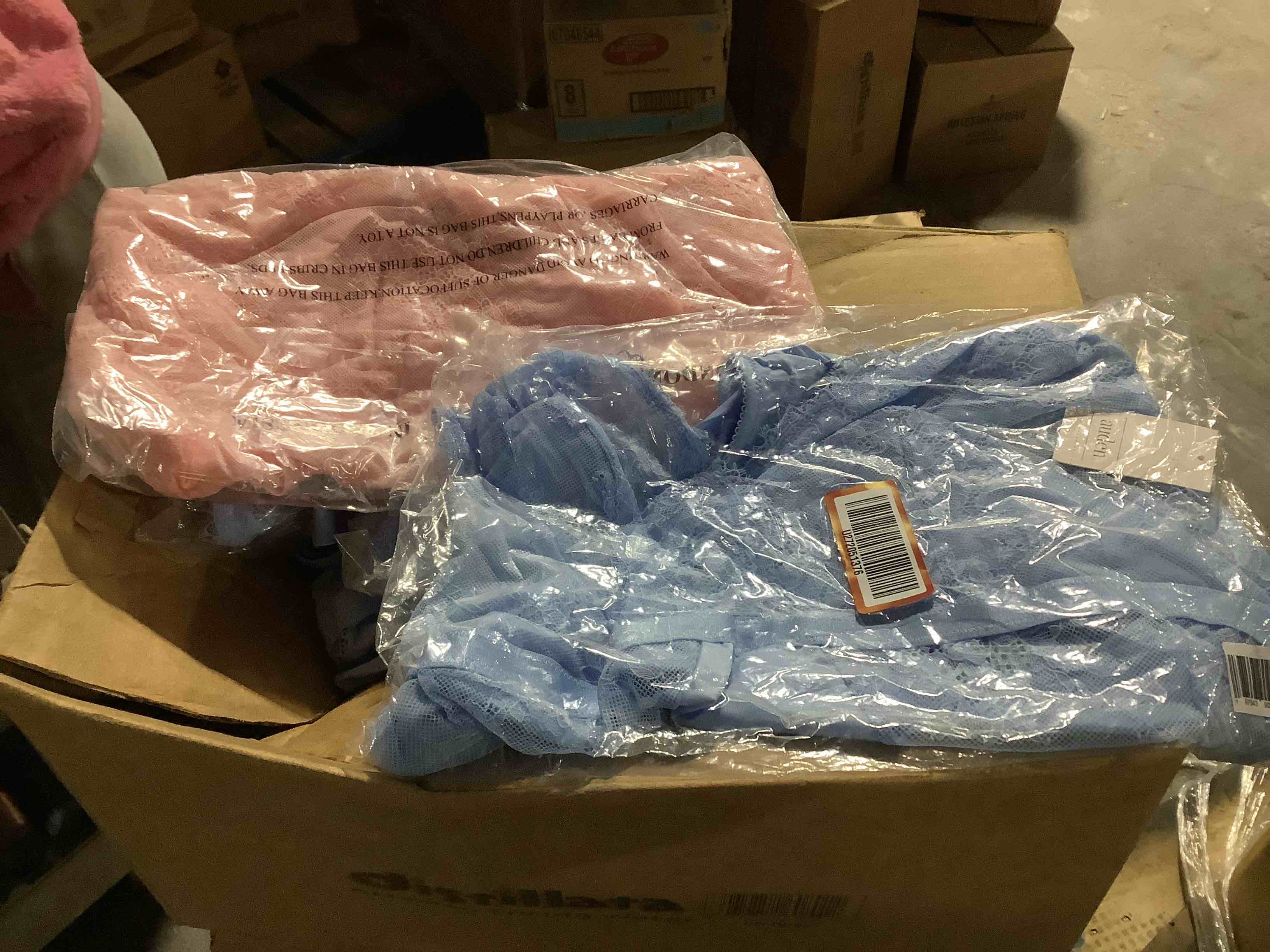 box lot of miscellaneous items 