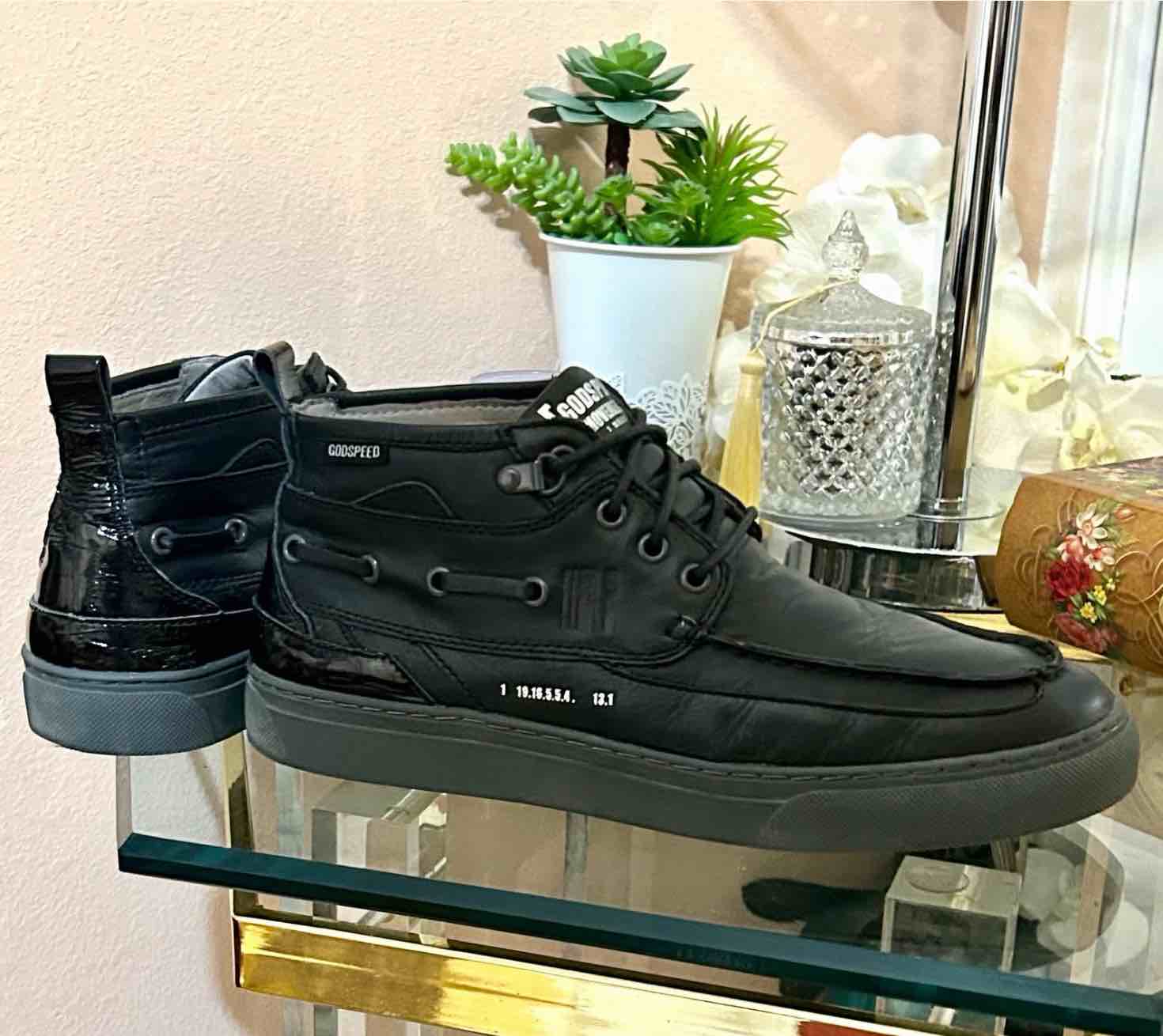 GodSpeed Movement Footwear About Fall/Holiday Collection Color Black (Size 10)