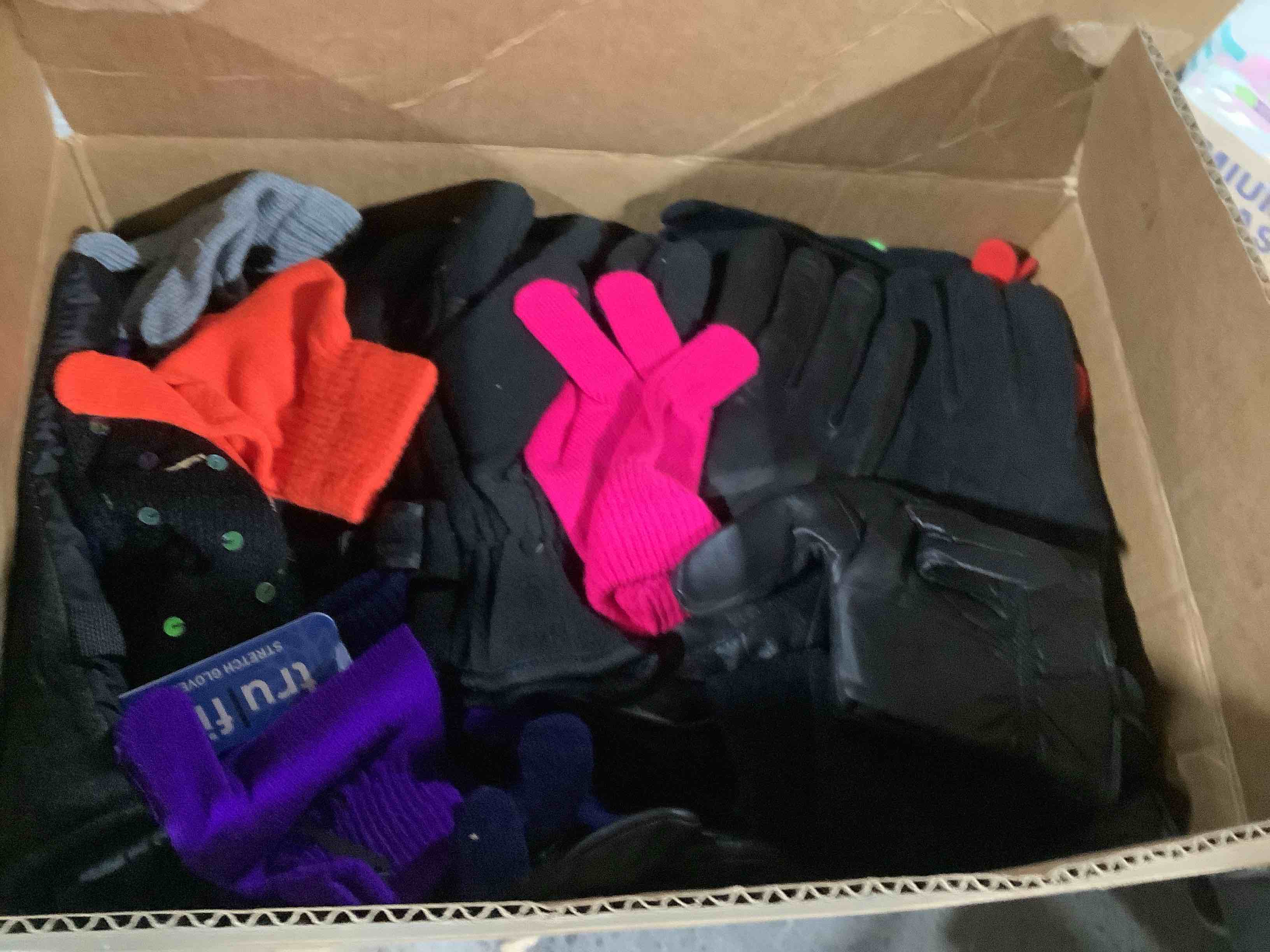 box lot of miscellaneous items 