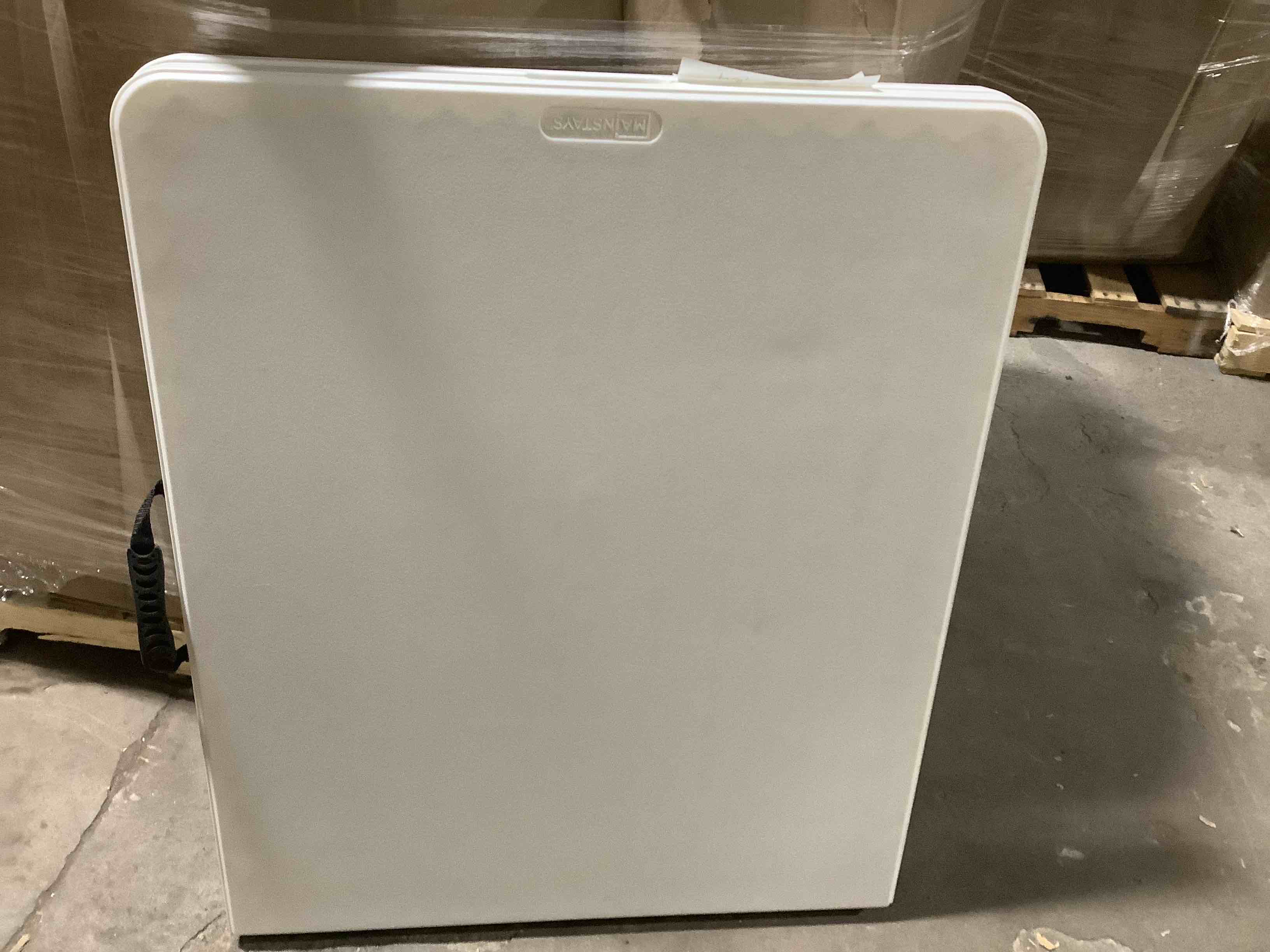 Condition photo showing Good Condition for MAINSTAYS 6 FPOT FOLD IN HALF TABLE 