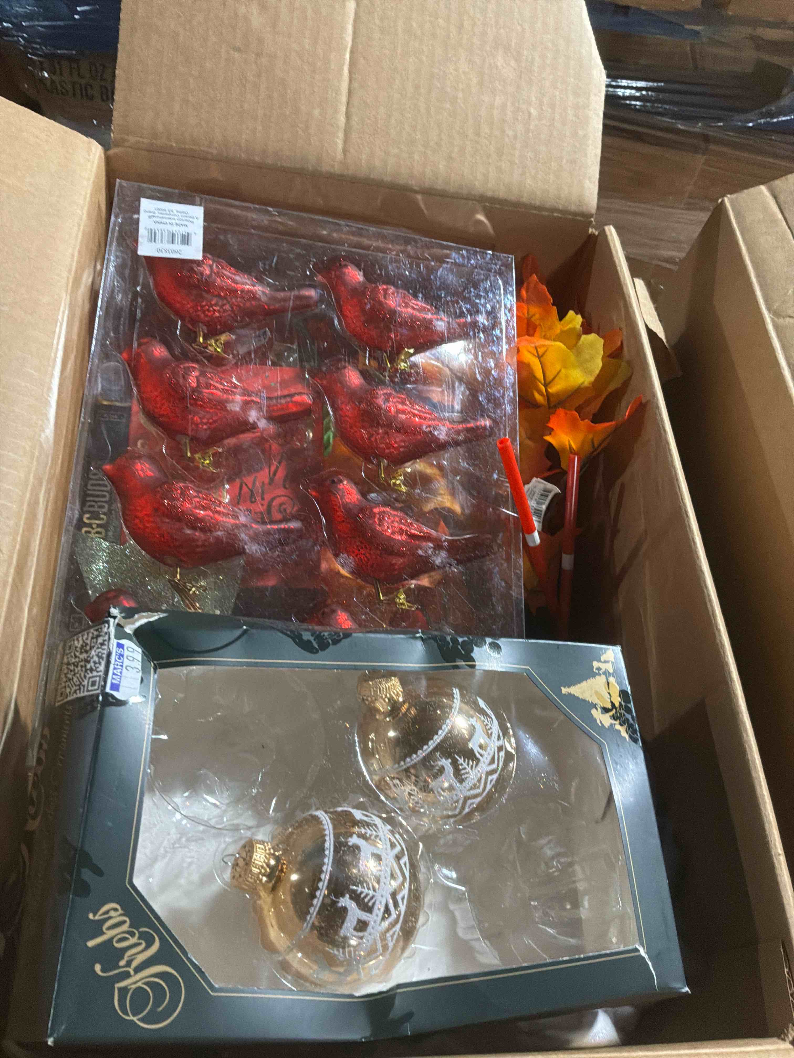 Condition photo showing Good Condition for box lot of miscellaneous items 