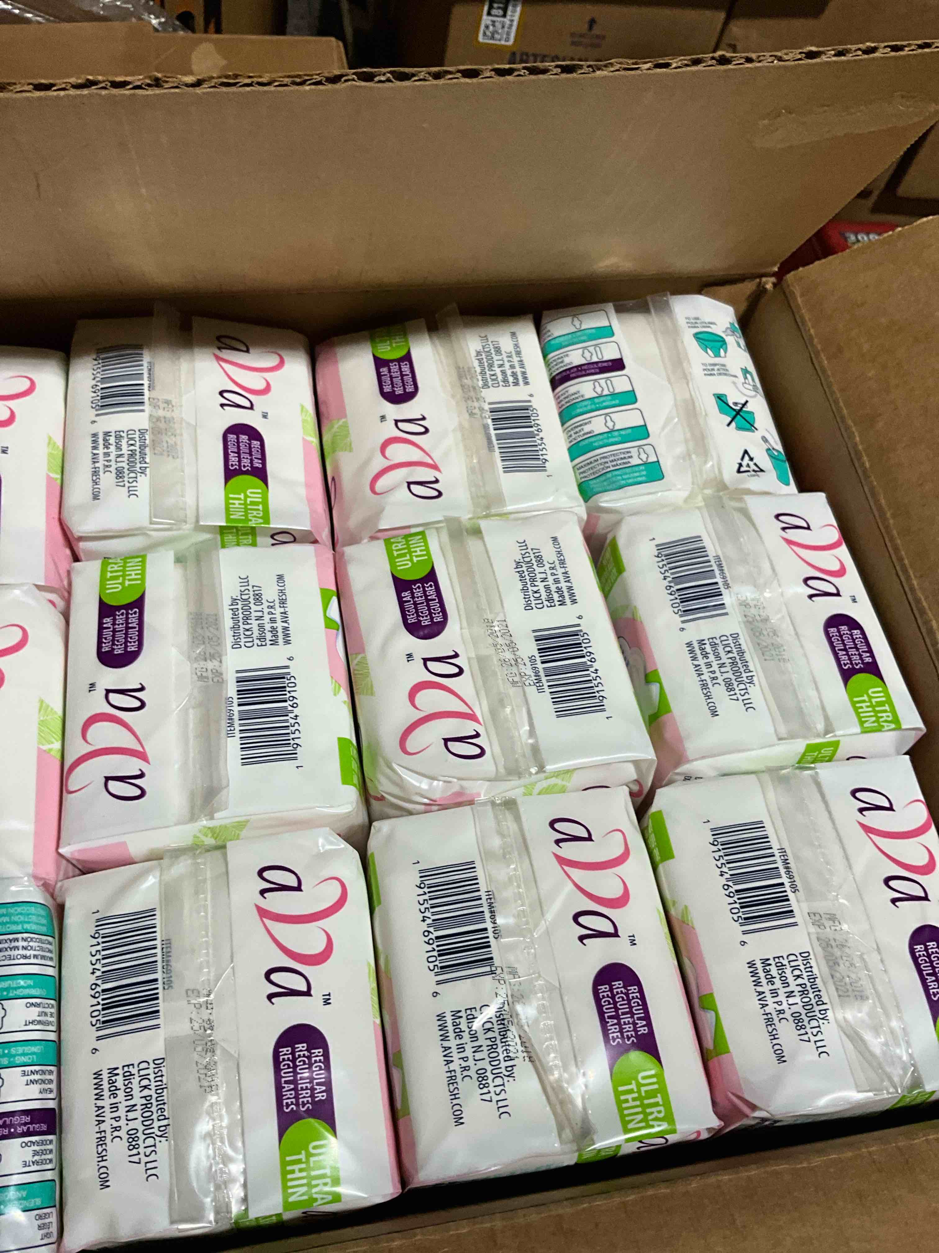 Condition photo showing Good Condition for box lot of miscellaneous items 