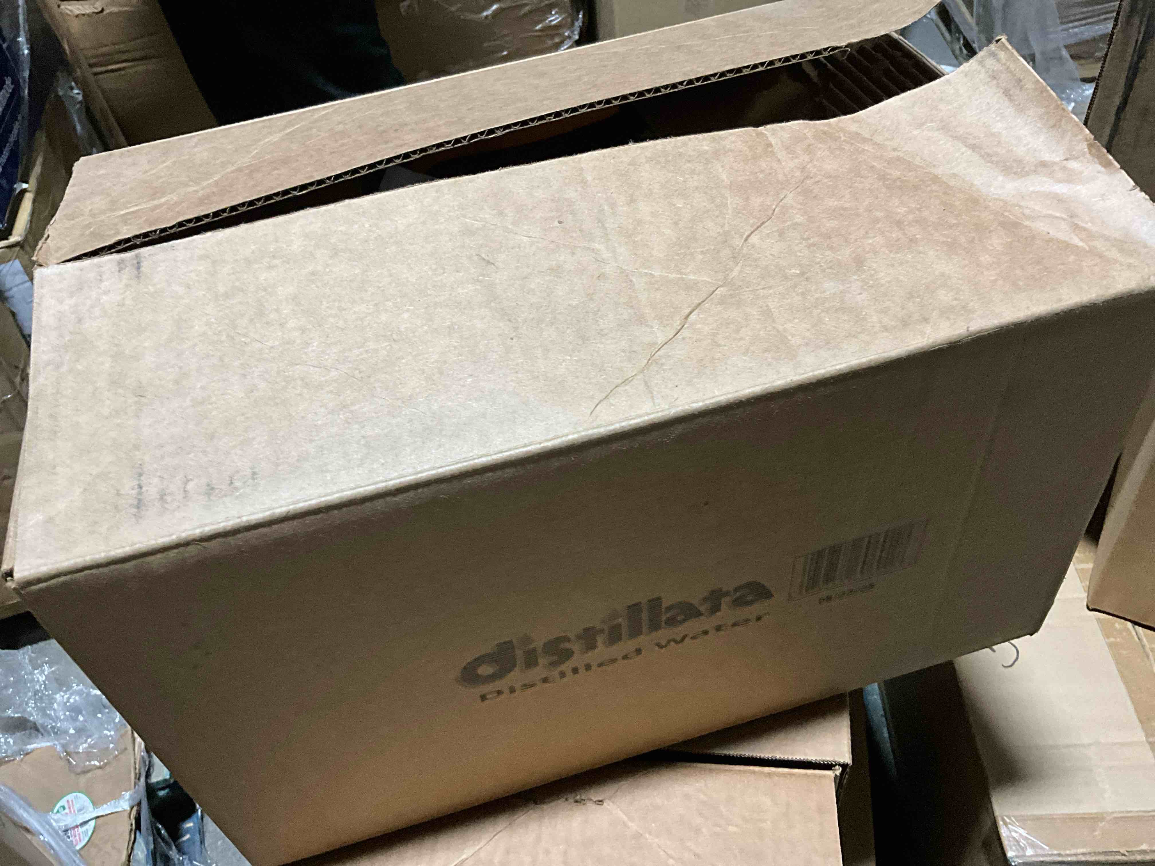 Condition photo showing Good Condition for box lot of miscellaneous items 